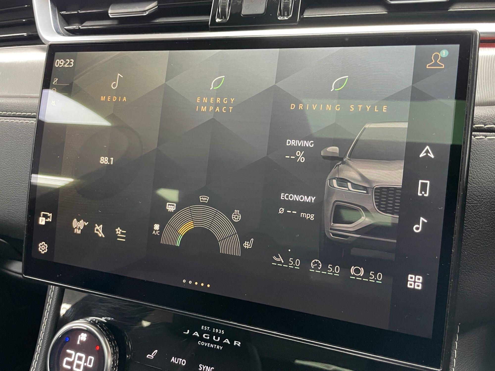 Jaguar F-Pace - Image 43