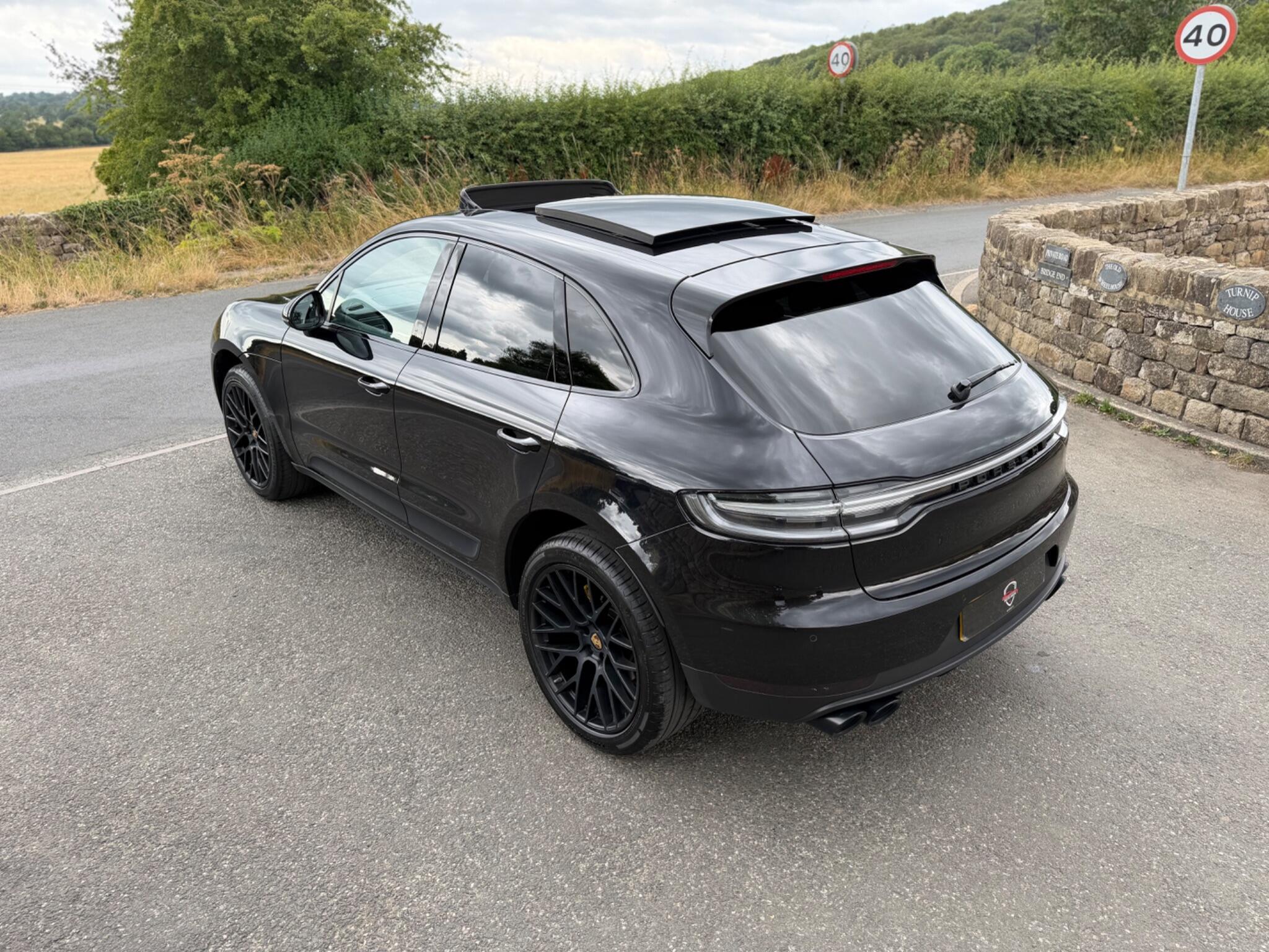 Porsche Macan - Image 5