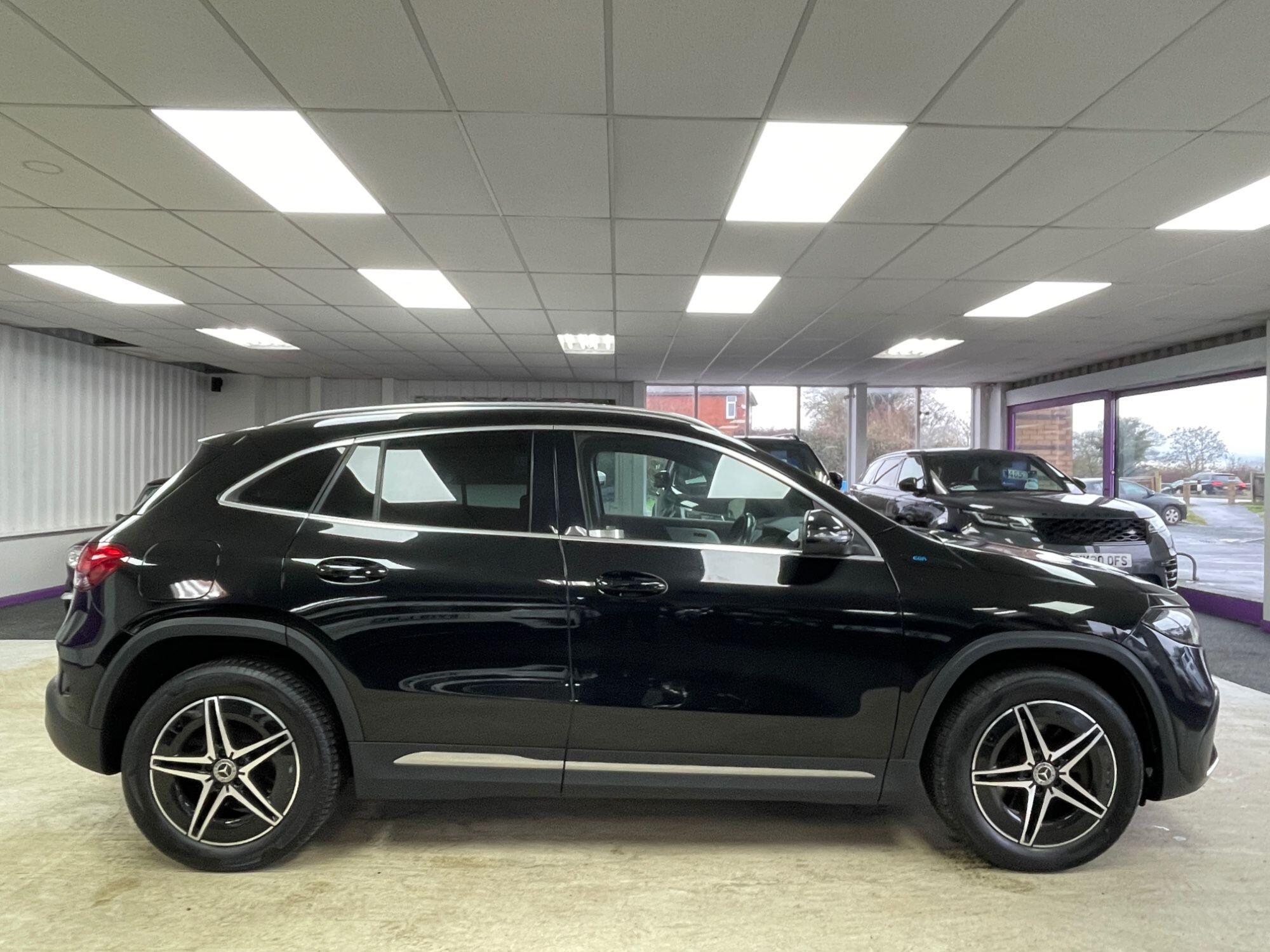 Mercedes Eqa - Image 12