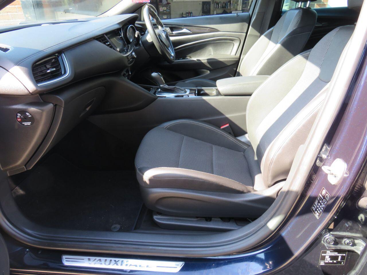 Vauxhall Insignia - Image 9