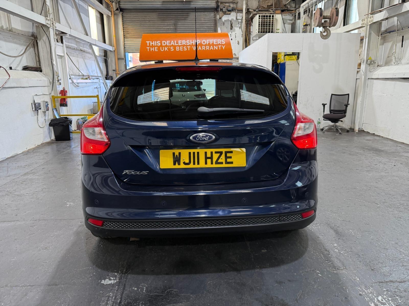 Ford Focus - Image 6