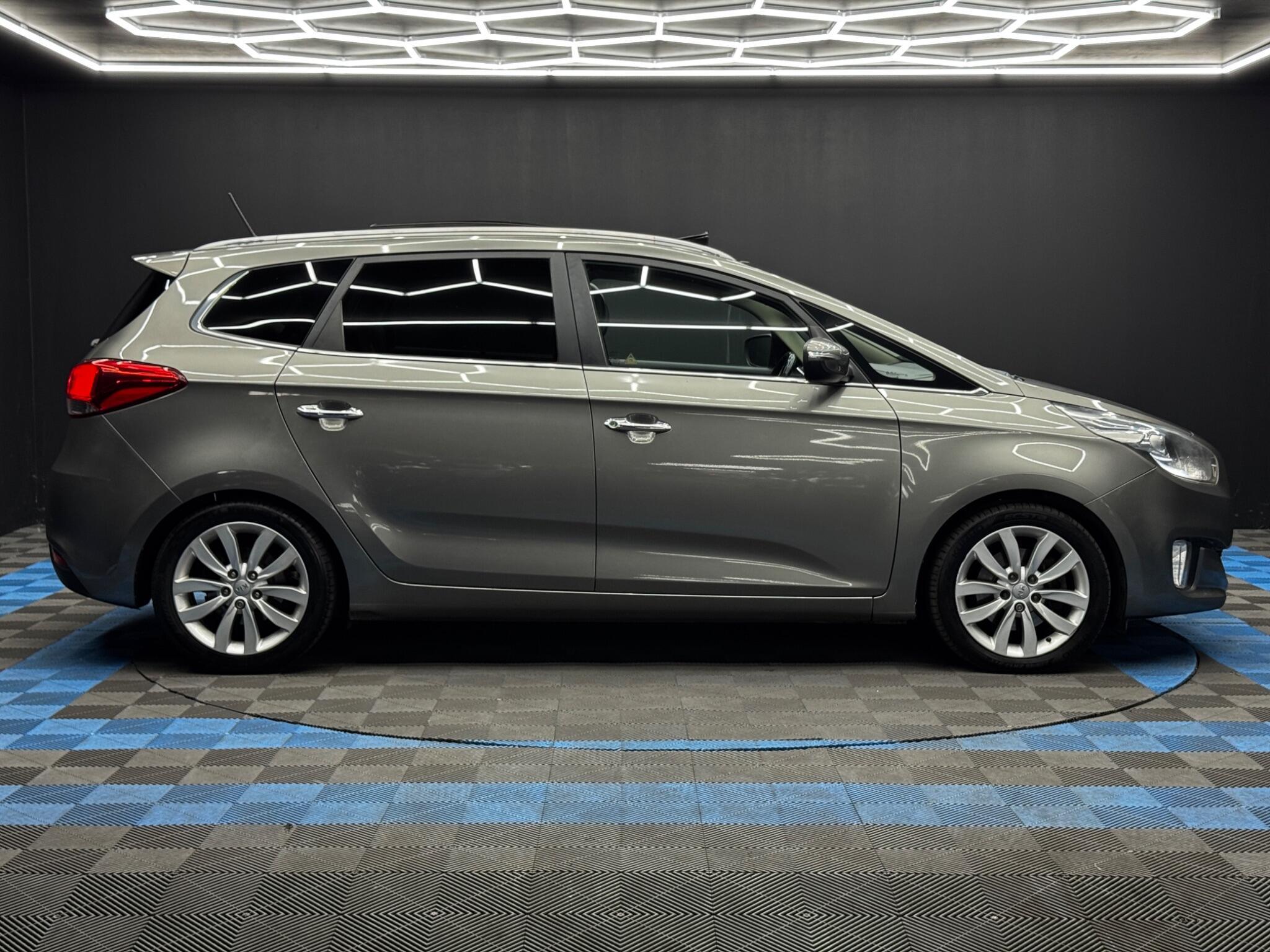 Kia Carens - Image 4