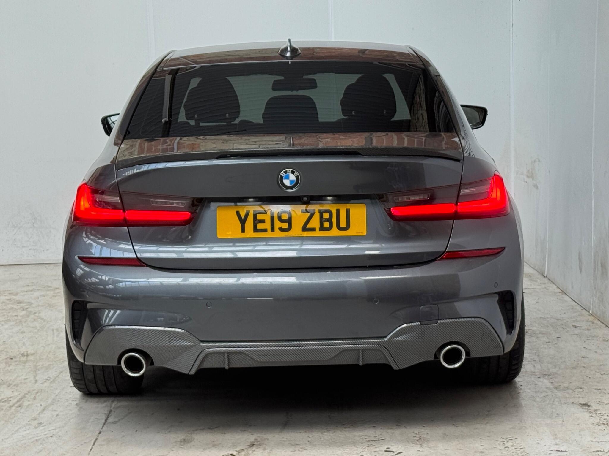 BMW 3 Series - Image 6