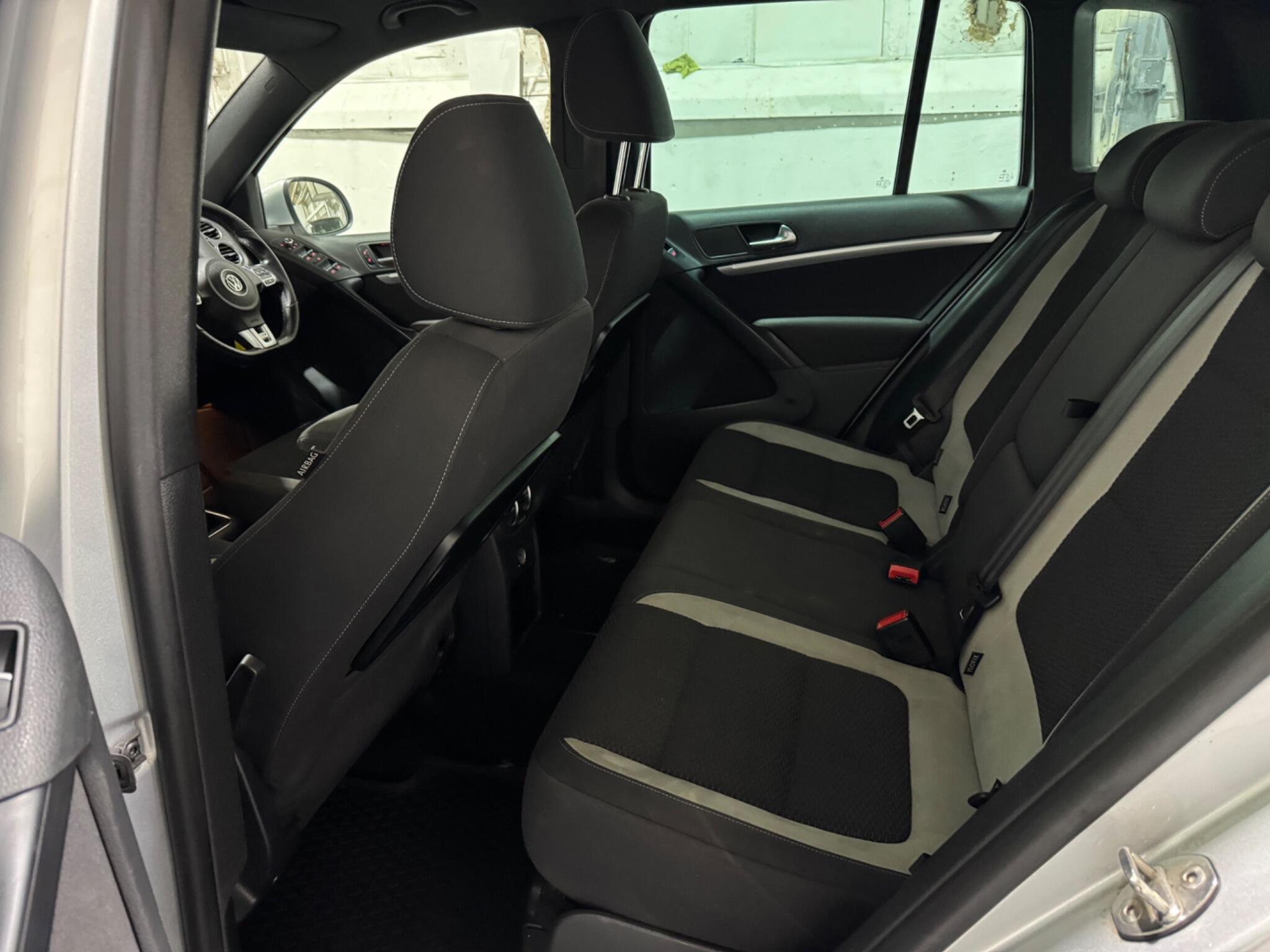 Volkswagen Tiguan - Image 28