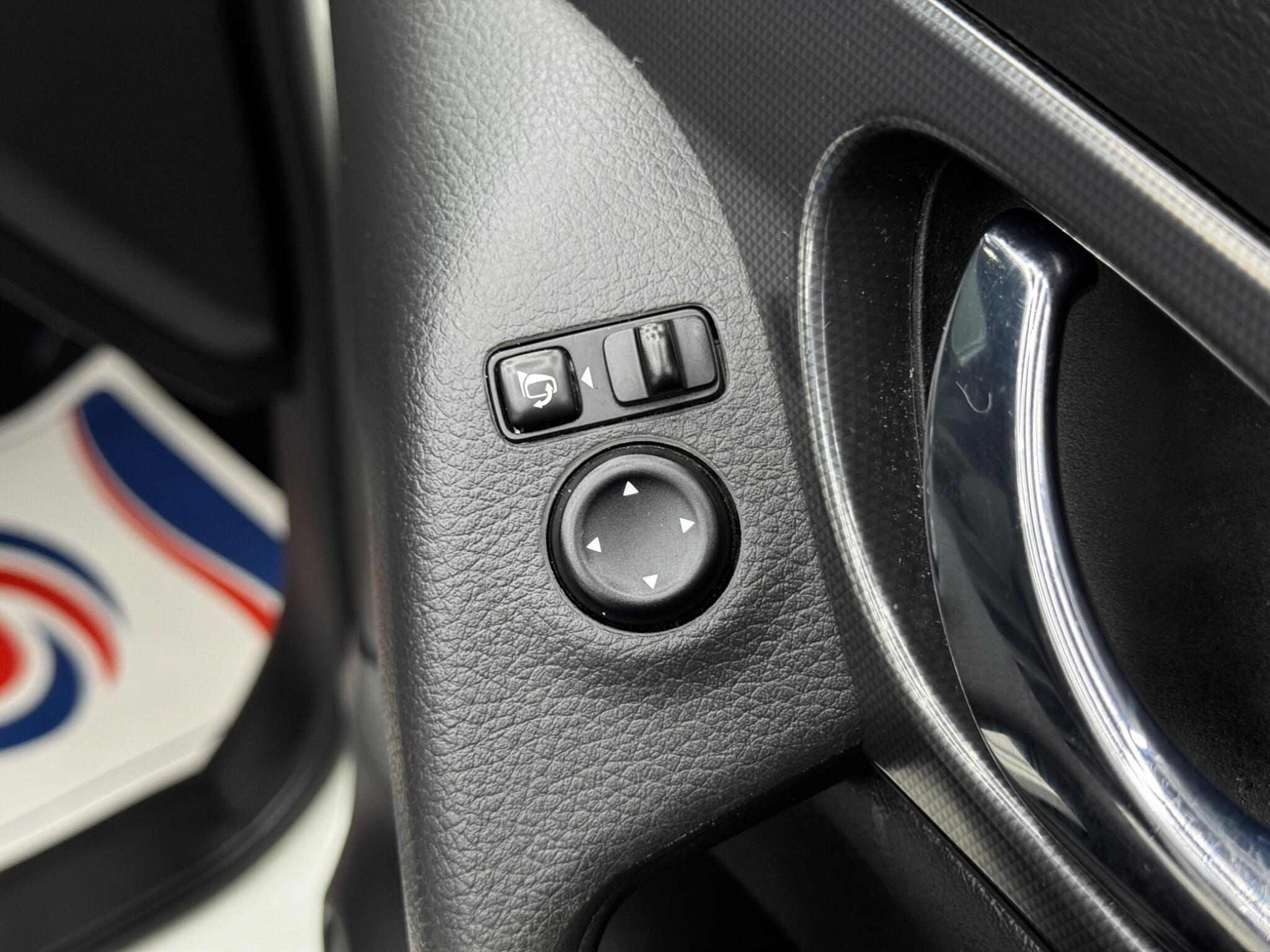 Nissan Qashqai - Image 35