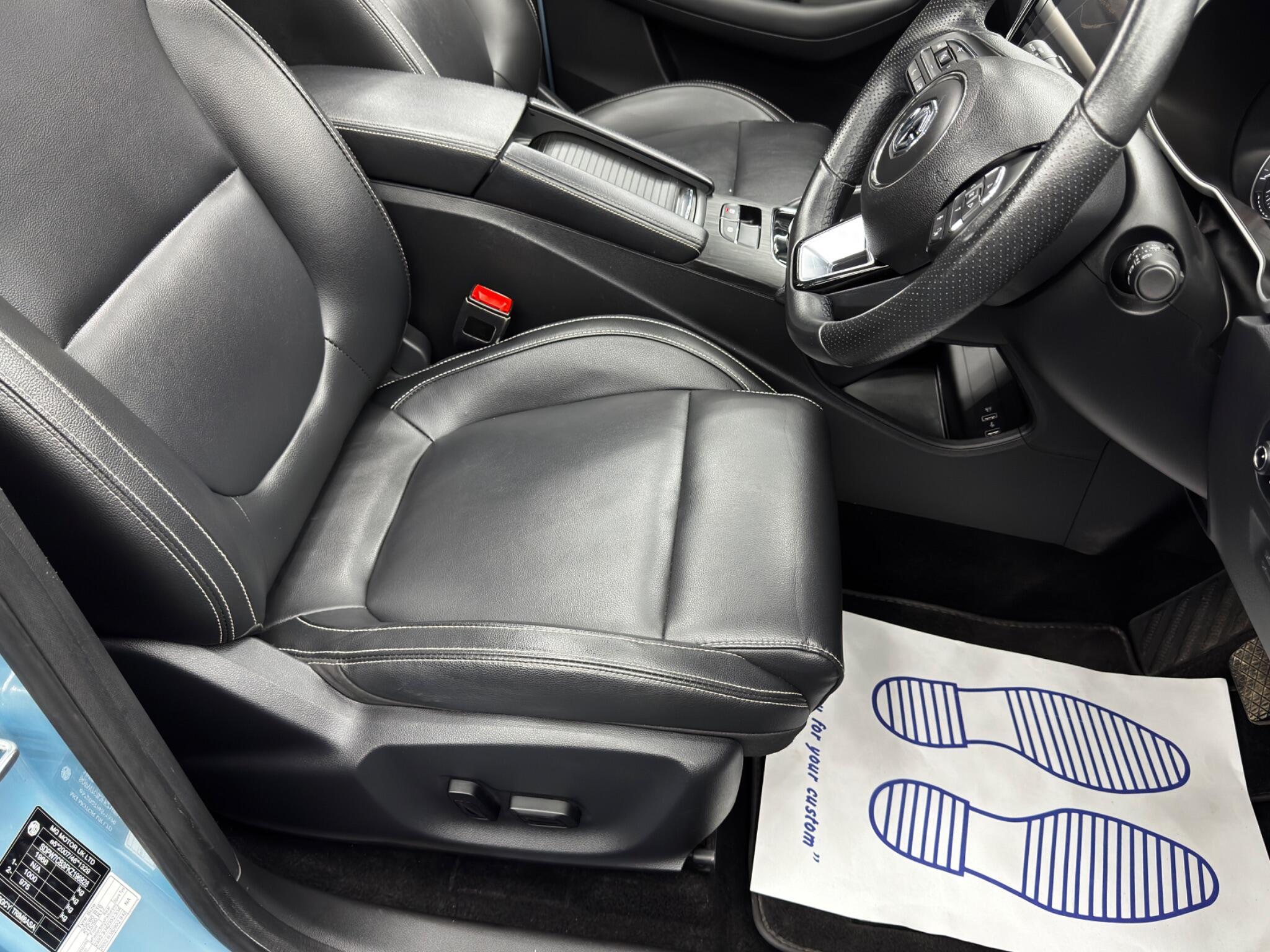 MG MG ZS - Image 13