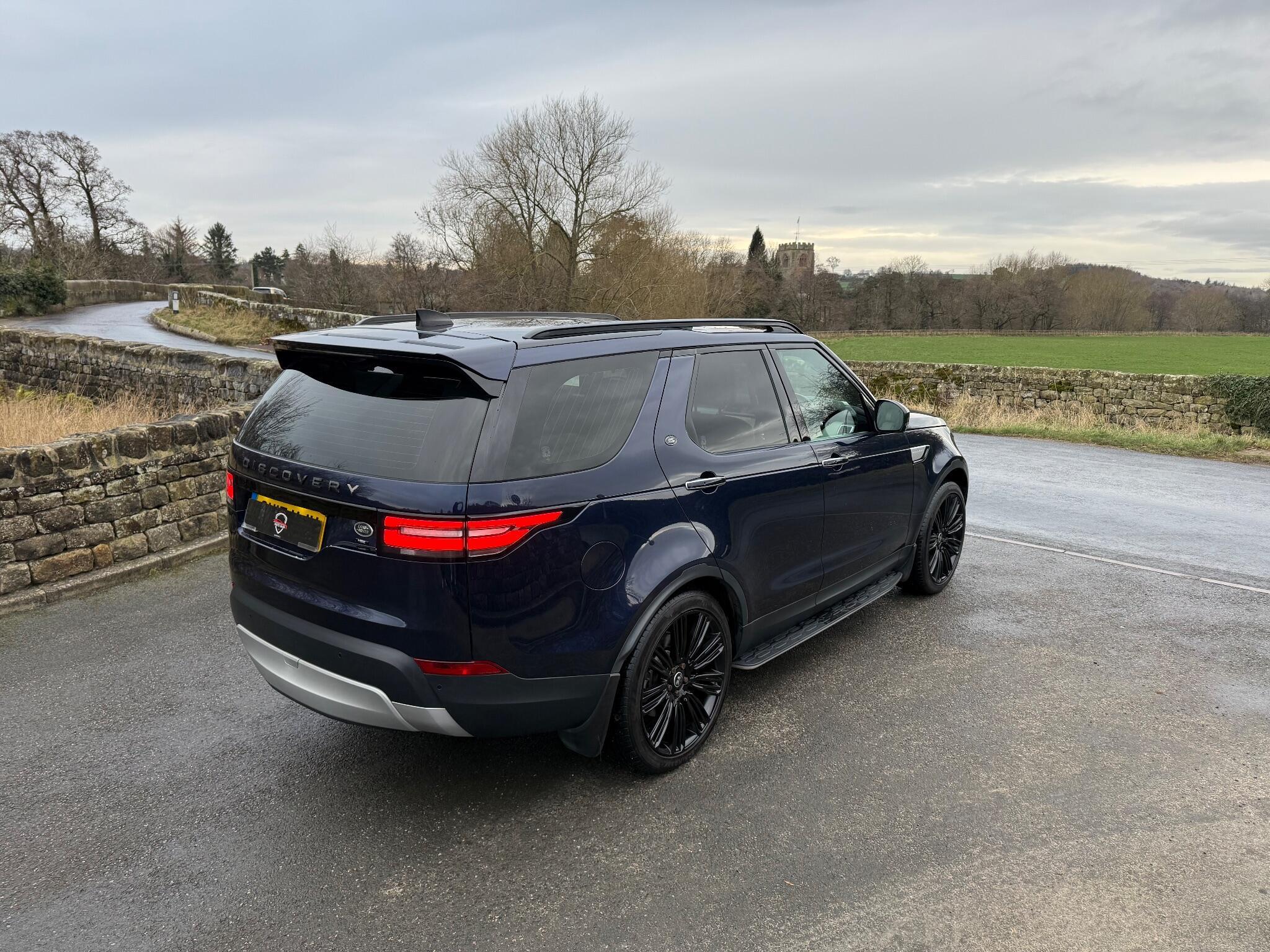 Land Rover Discovery - Image 18