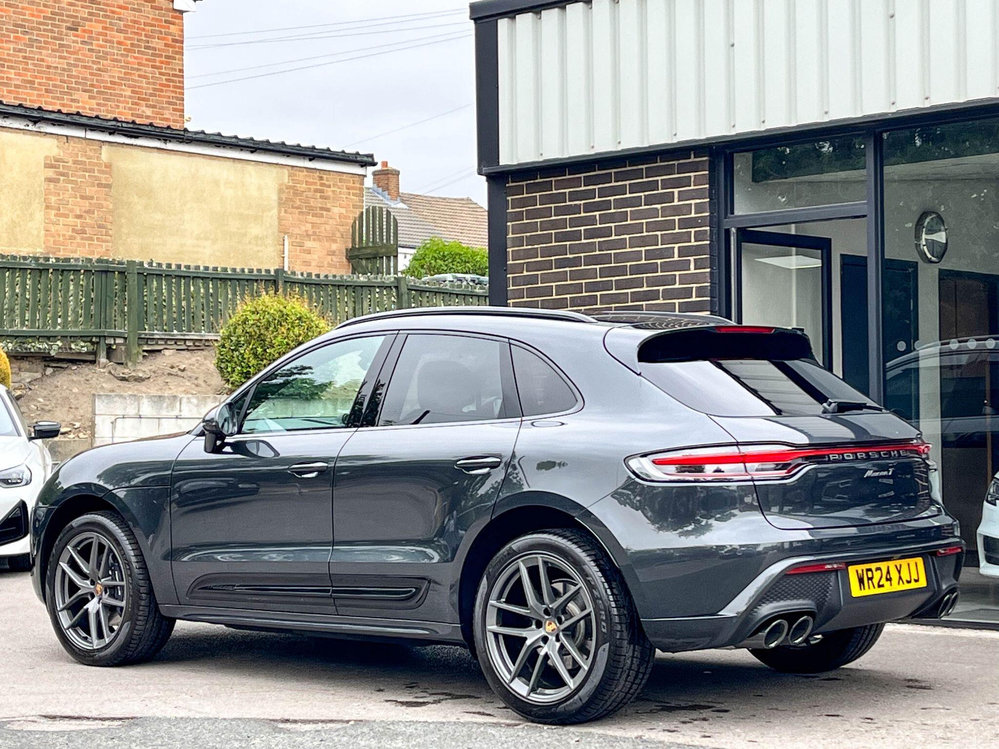 Porsche Macan - Image 4