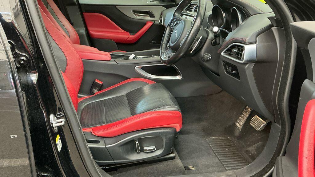 Jaguar F-Pace - Image 3