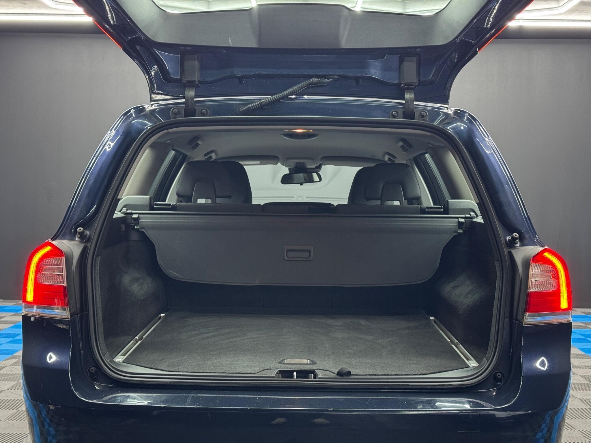 Volvo V70 - Image 35