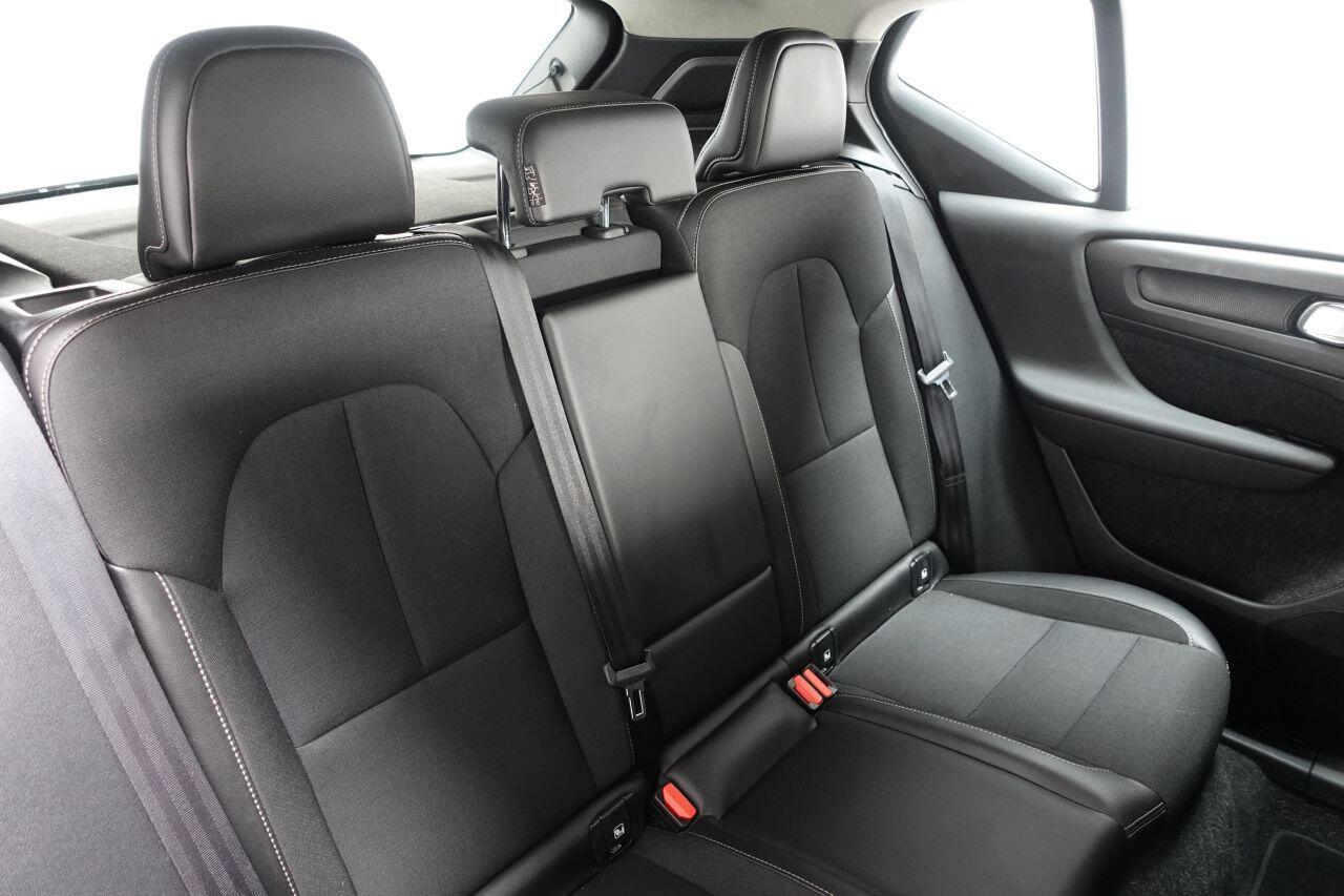 Volvo XC40 - Image 17