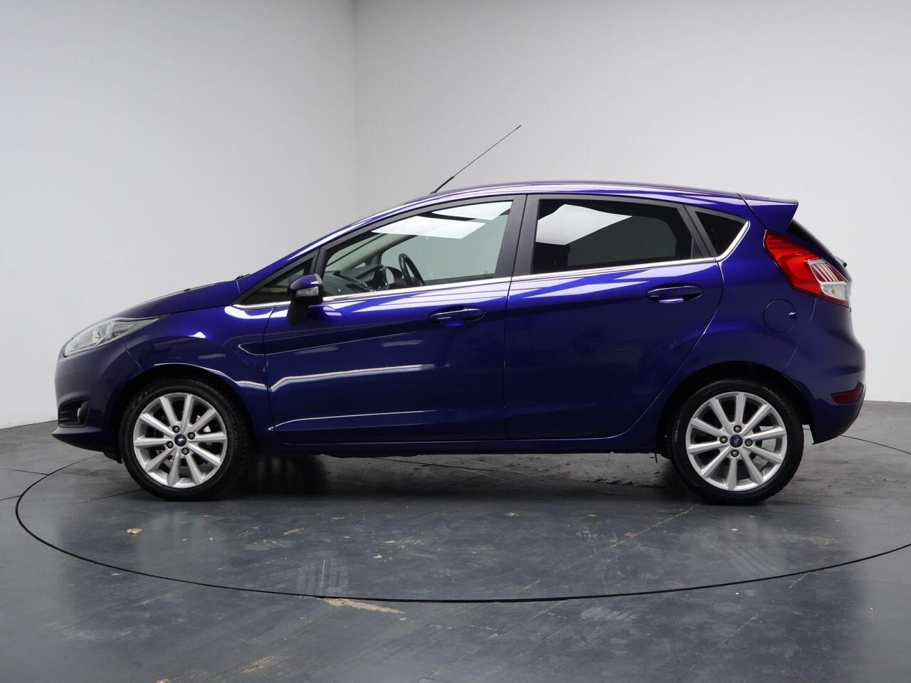 Ford Fiesta - Image 8