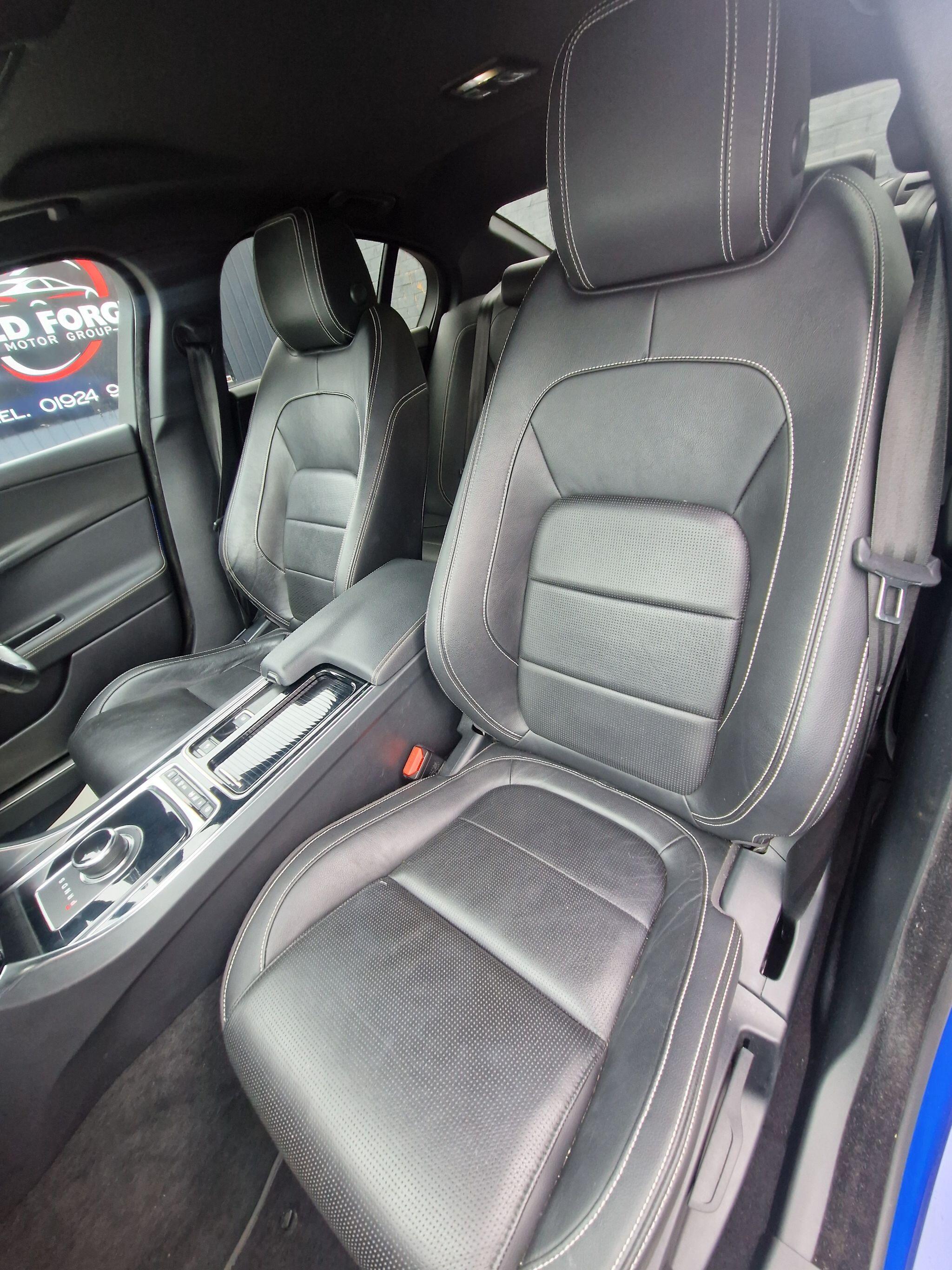 Jaguar XE - Image 37