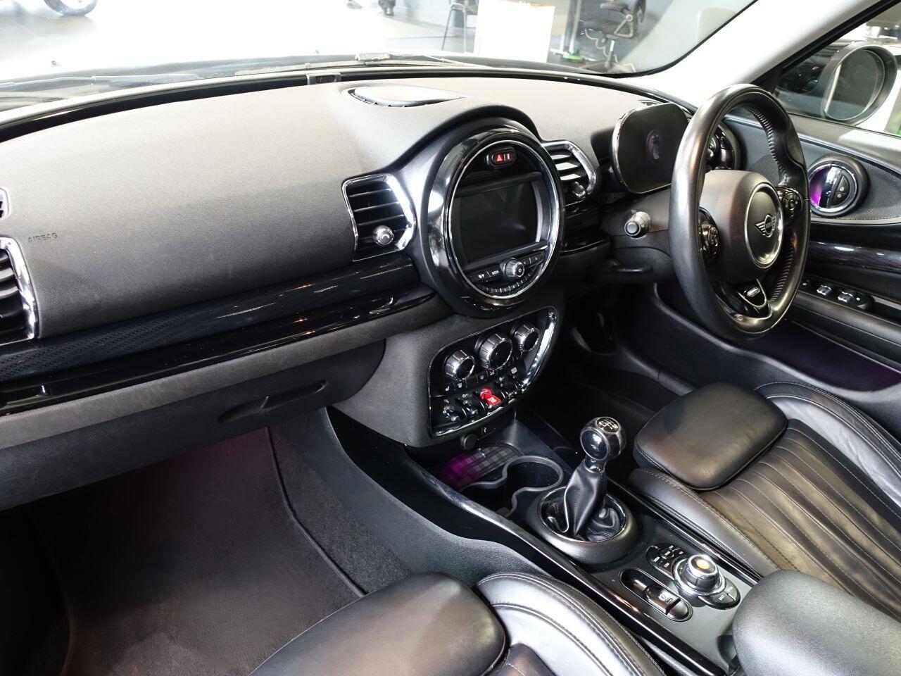 MINI Clubman - Image 11