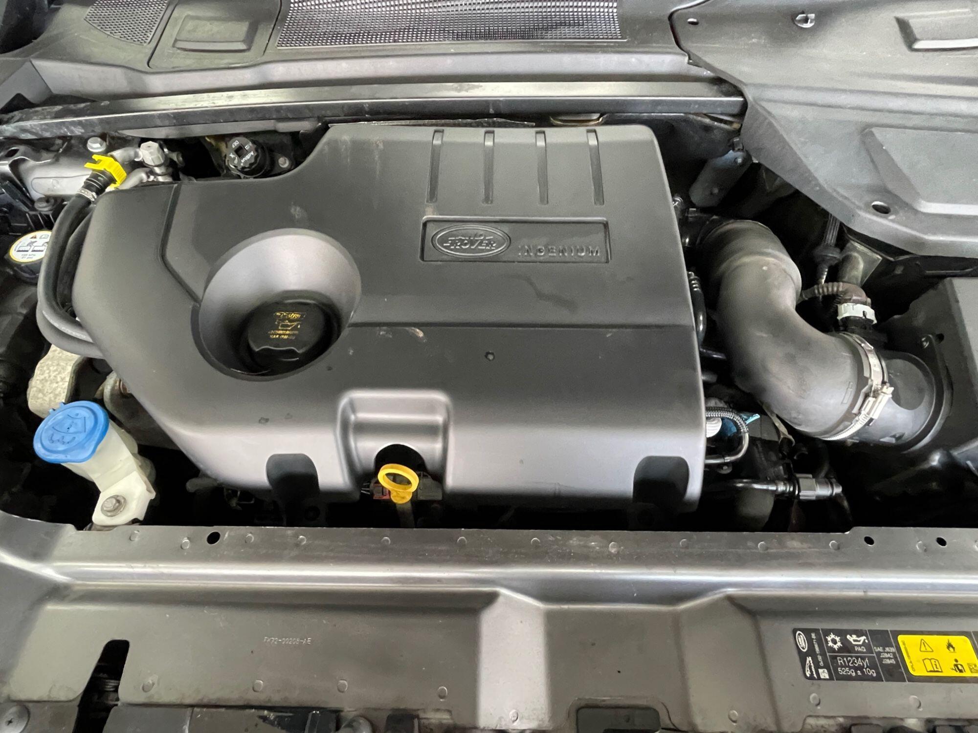 Land Rover DISCOVERY SPORT - Image 19