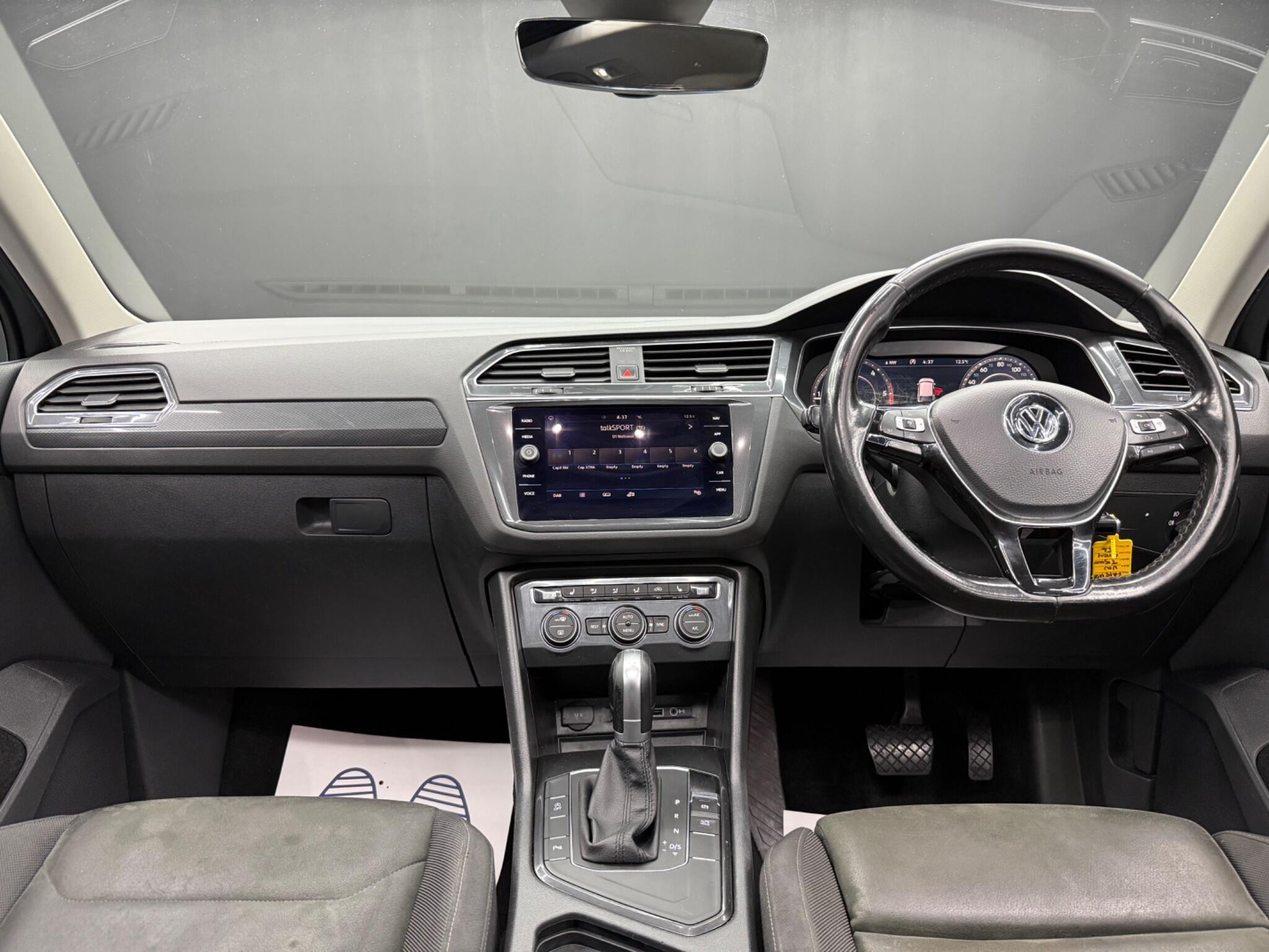 Volkswagen Tiguan - Image 9