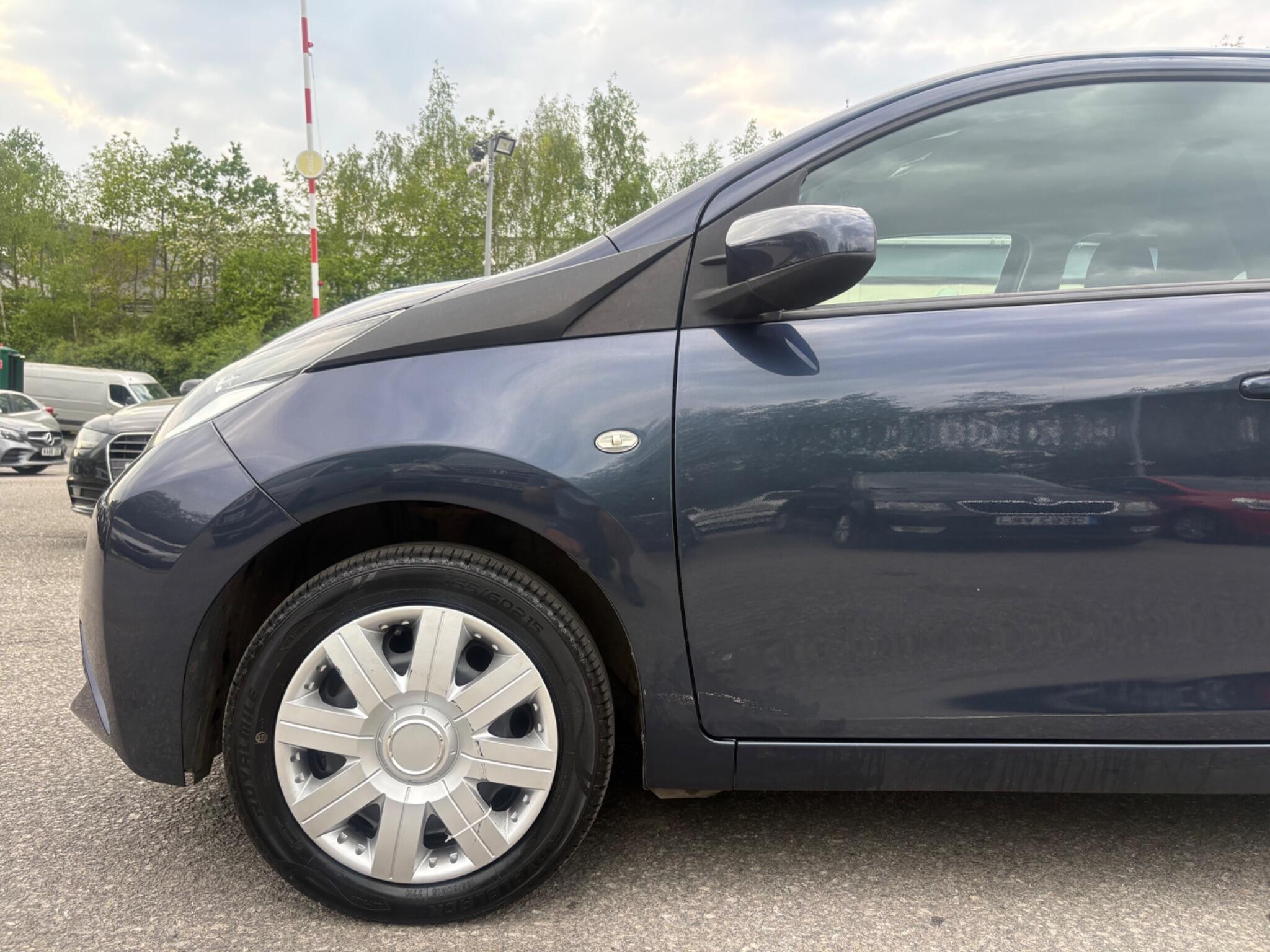 Toyota Aygo - Image 10