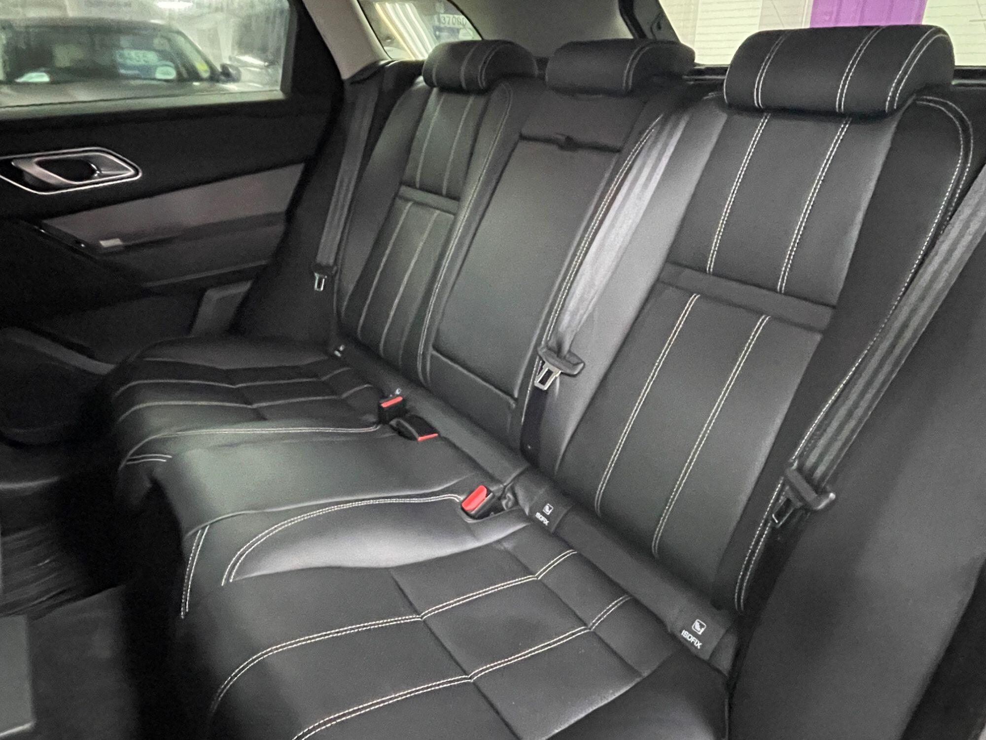 Land Rover Range Rover Velar - Image 29