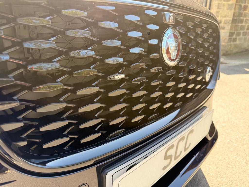 Jaguar F-Pace - Image 18