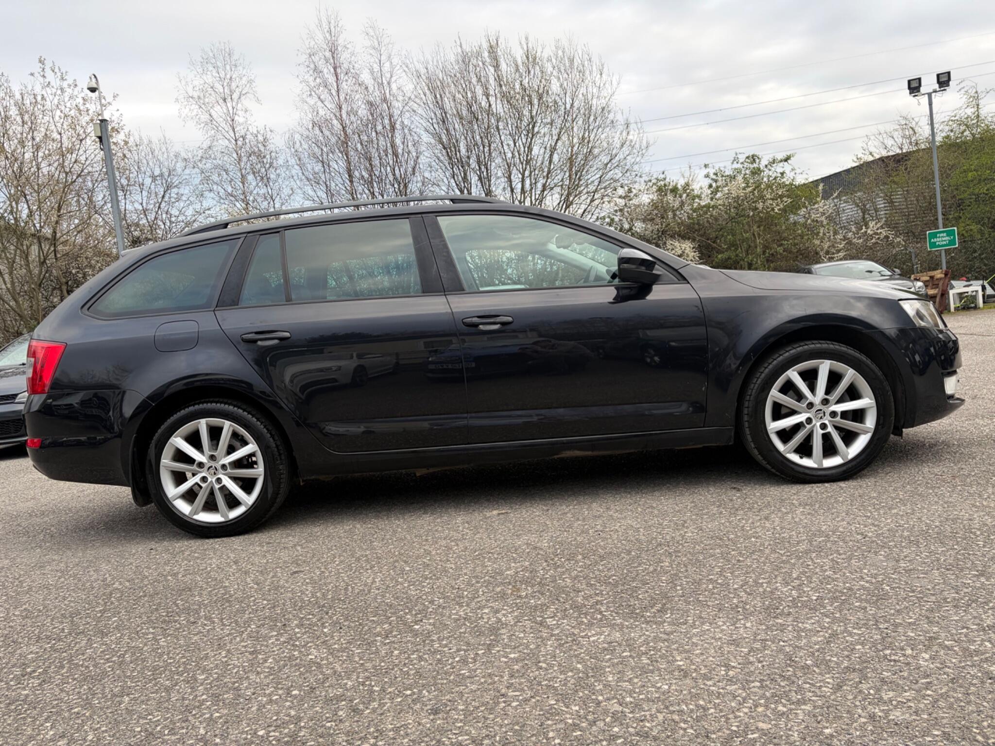 Skoda Octavia - Image 14