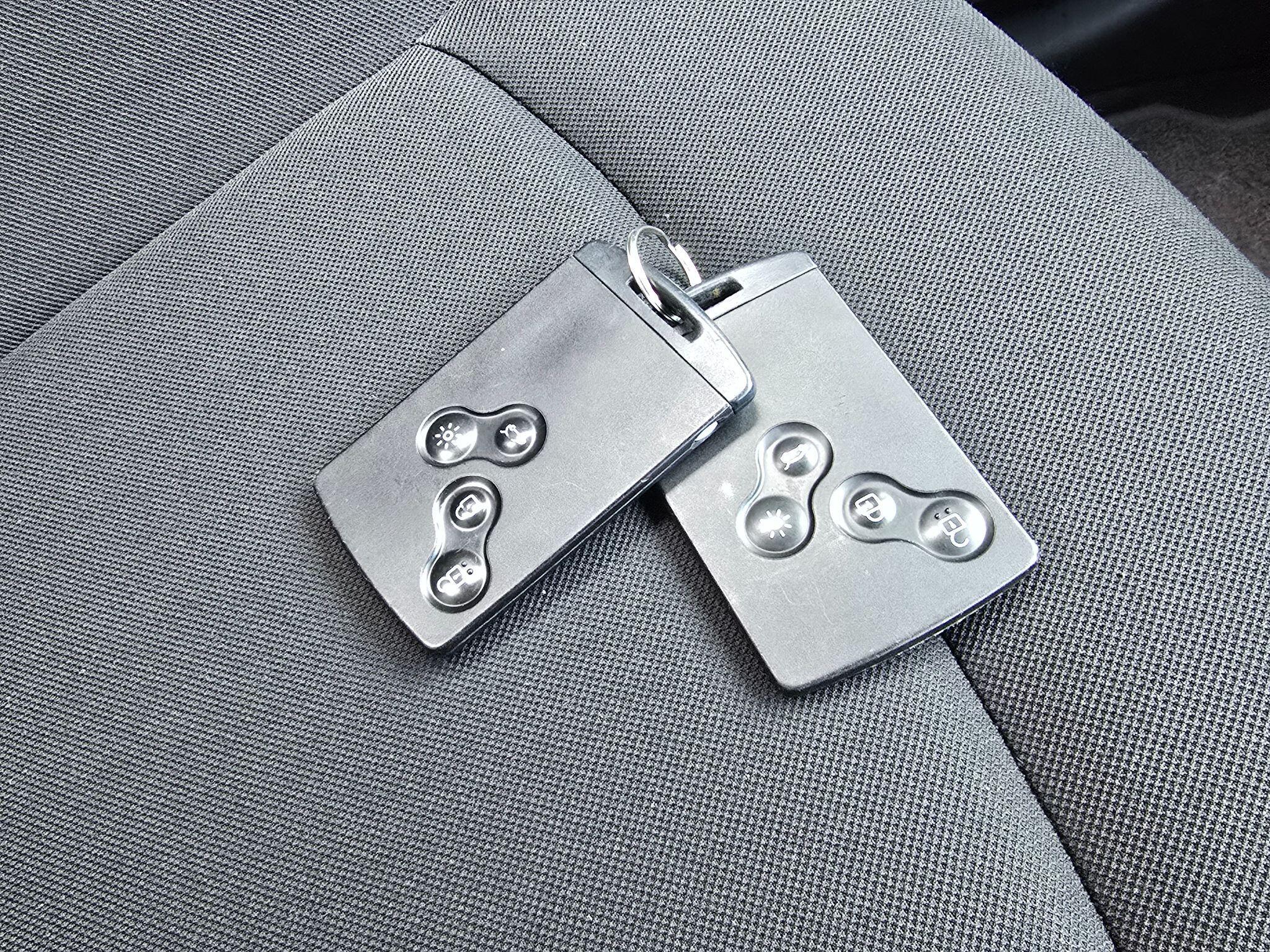 Renault Captur - Image 18