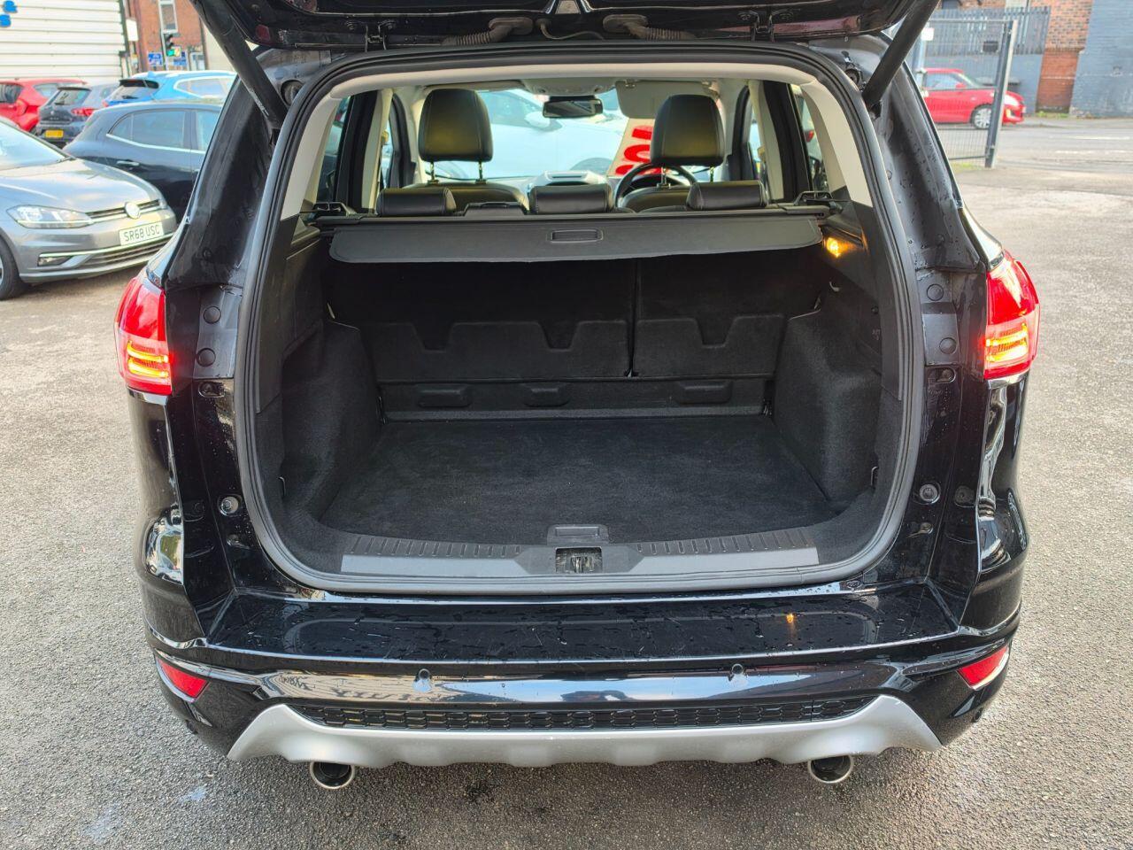 Ford Kuga - Image 10