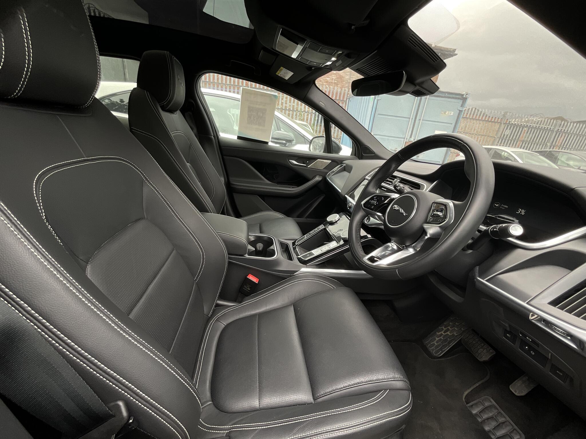 Jaguar I-Pace - Image 9