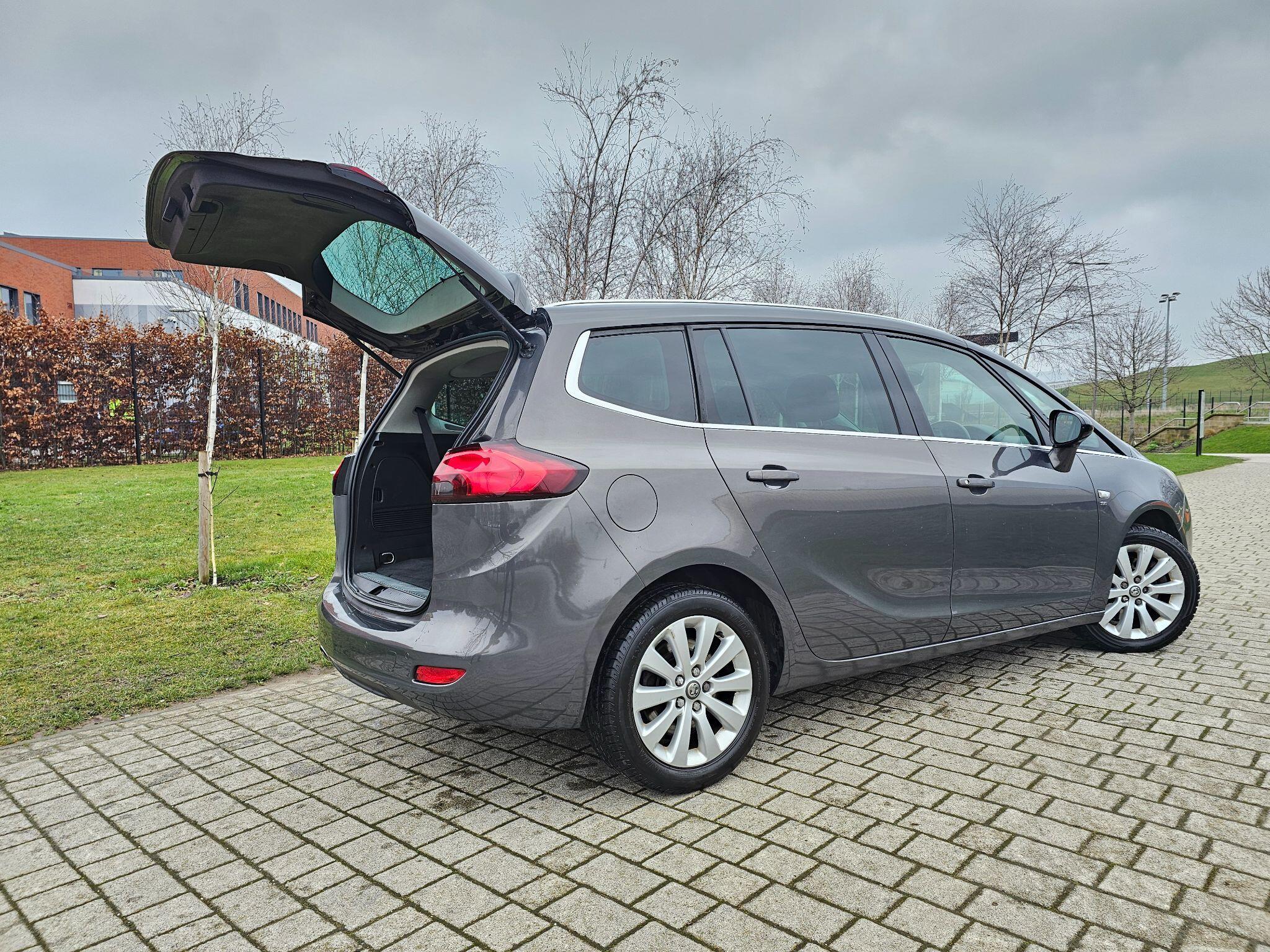 Vauxhall Zafira Tourer - Image 21