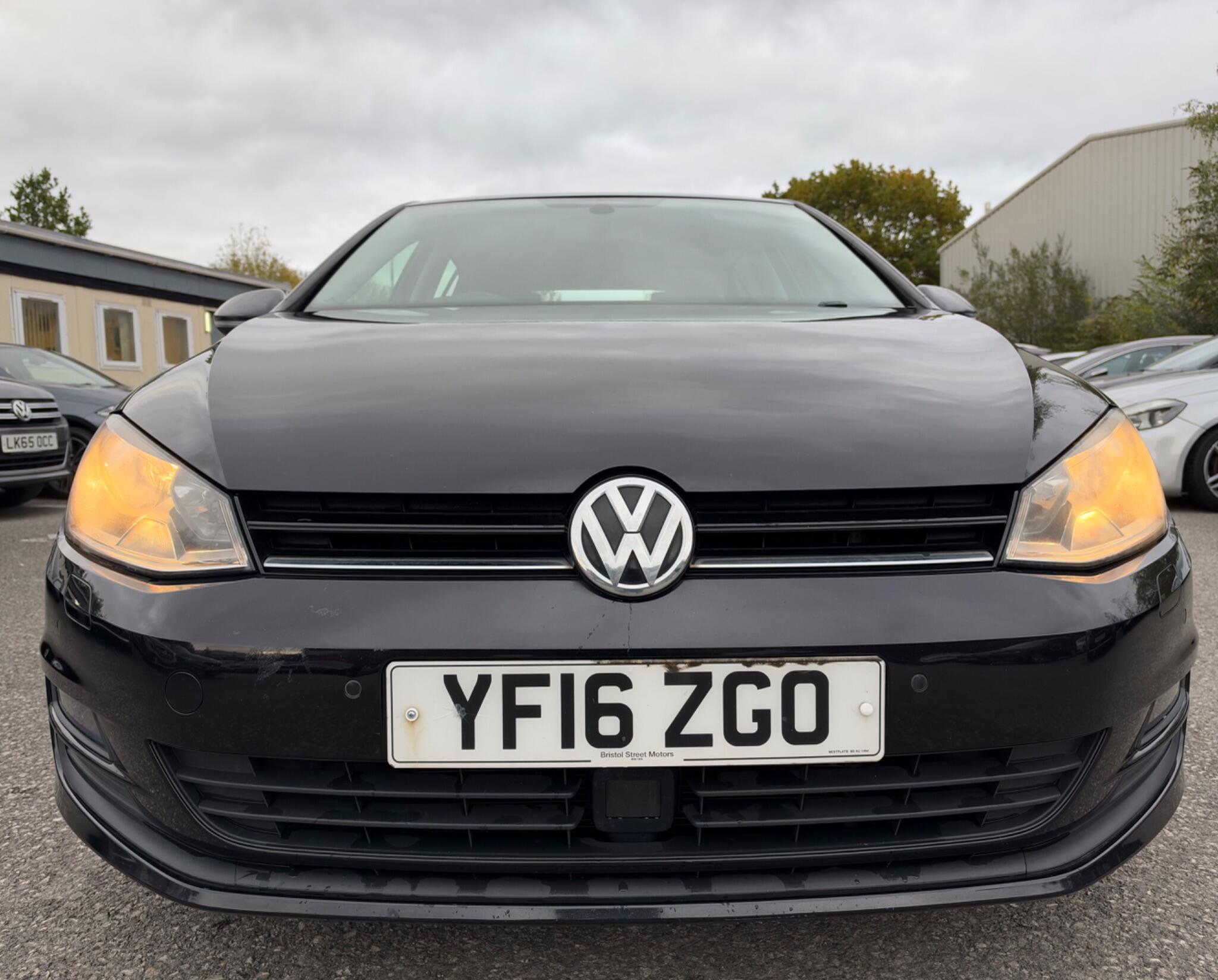 Volkswagen Golf - Image 2