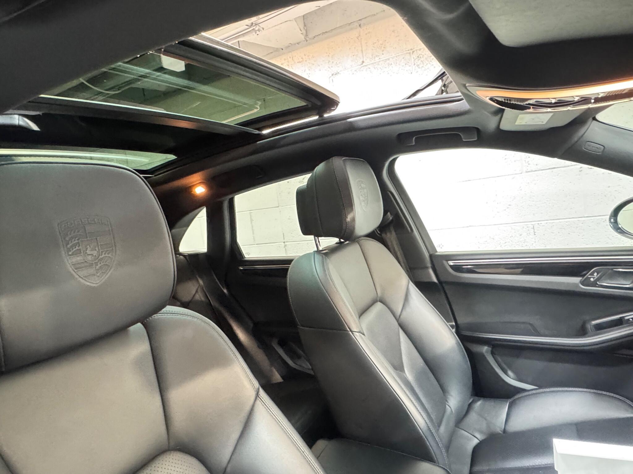 Porsche Macan - Image 12