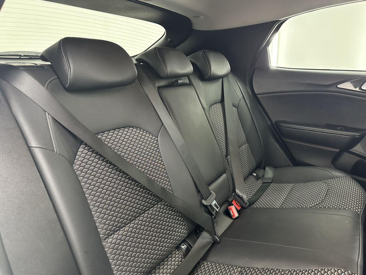 Kia XCeed - Image 12