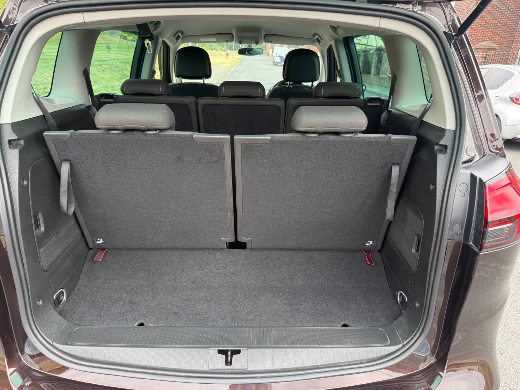 Vauxhall Zafira Tourer - Image 12