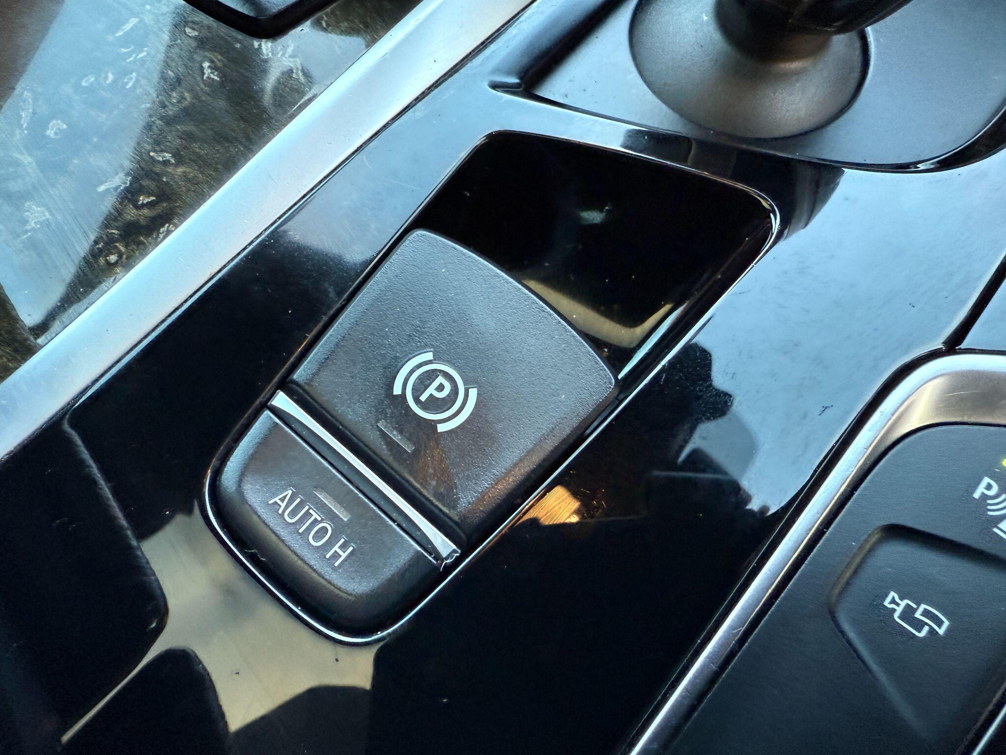 BMW 5 Series - Image 63