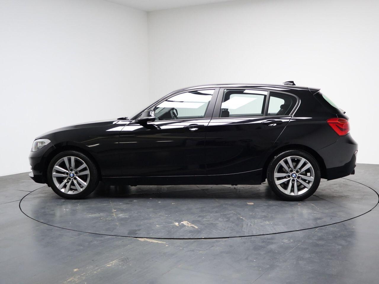 BMW 1 Series - Image 8