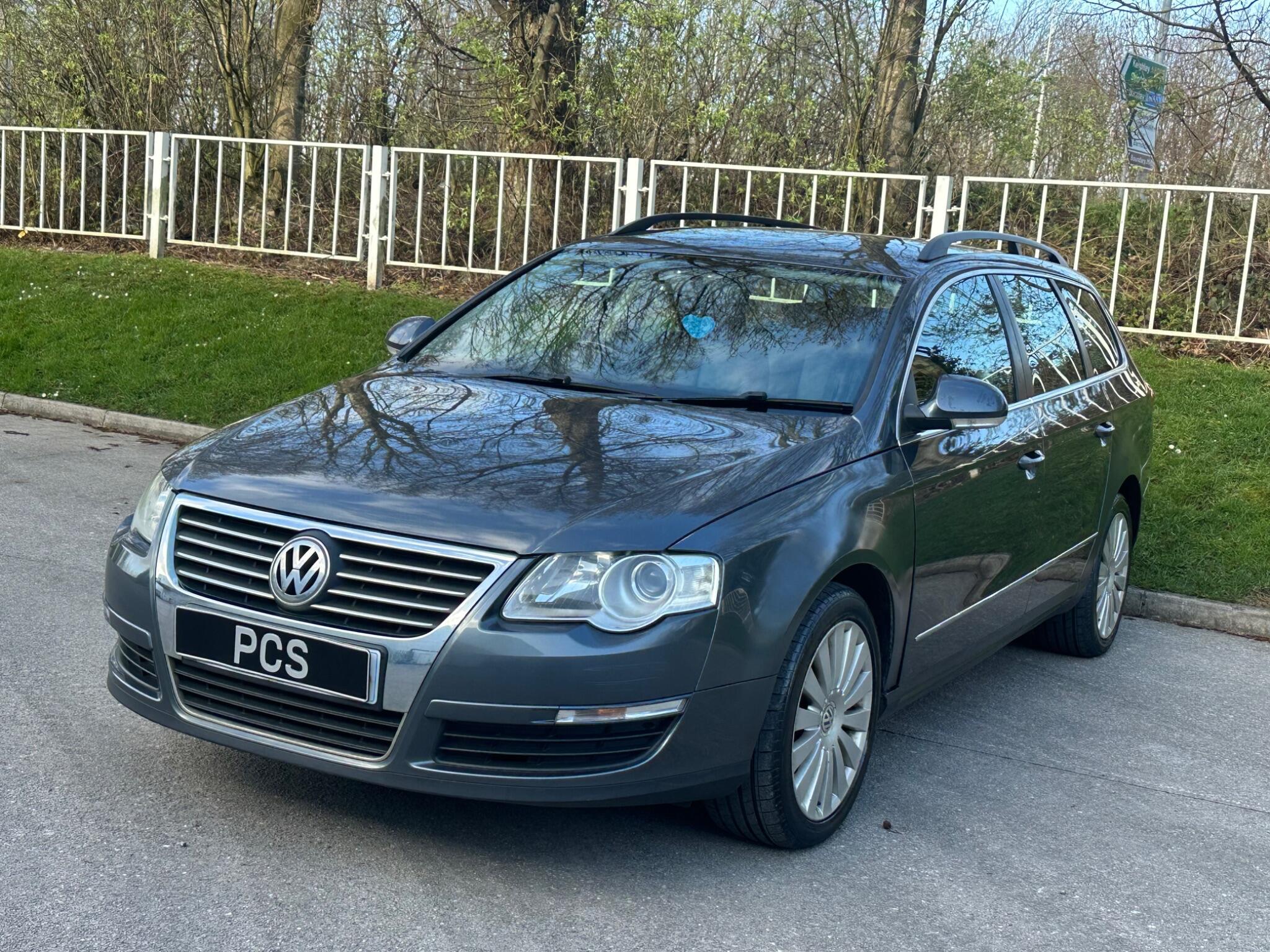 Volkswagen Passat - Image 8