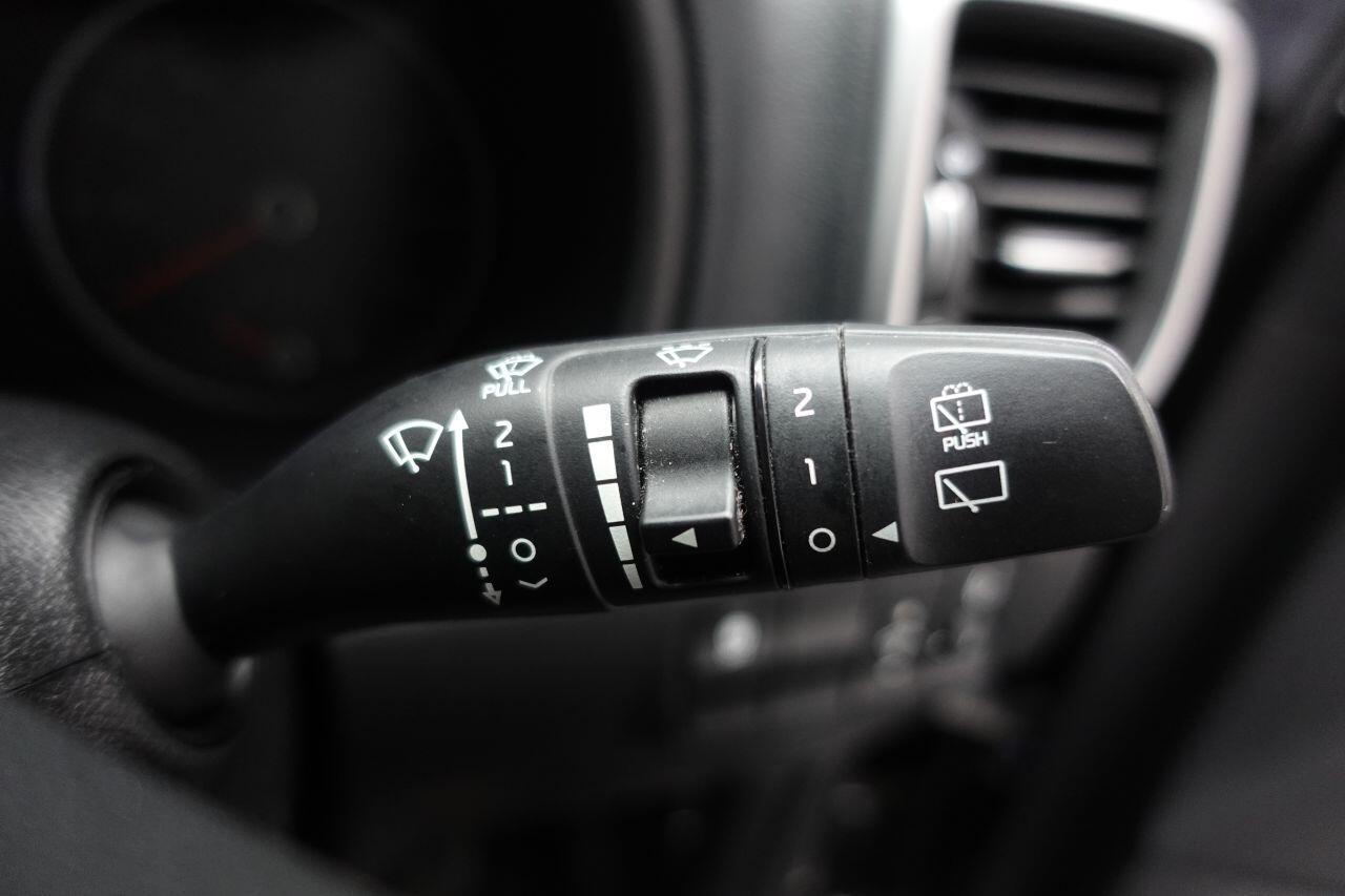Kia Sportage - Image 13