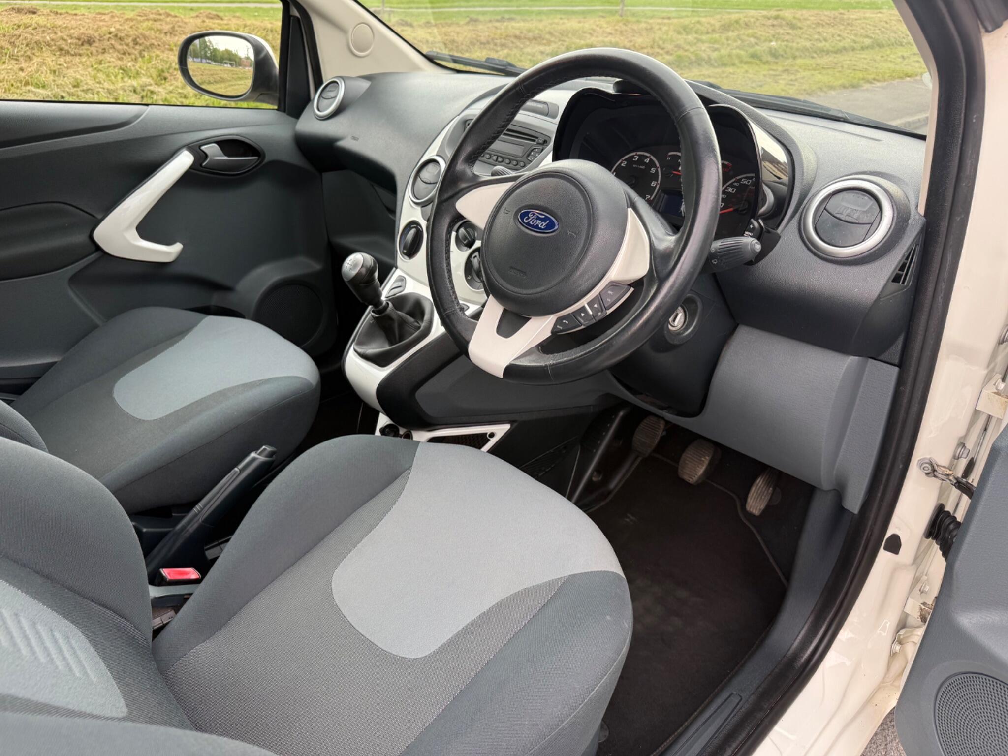 Ford KA - Image 13