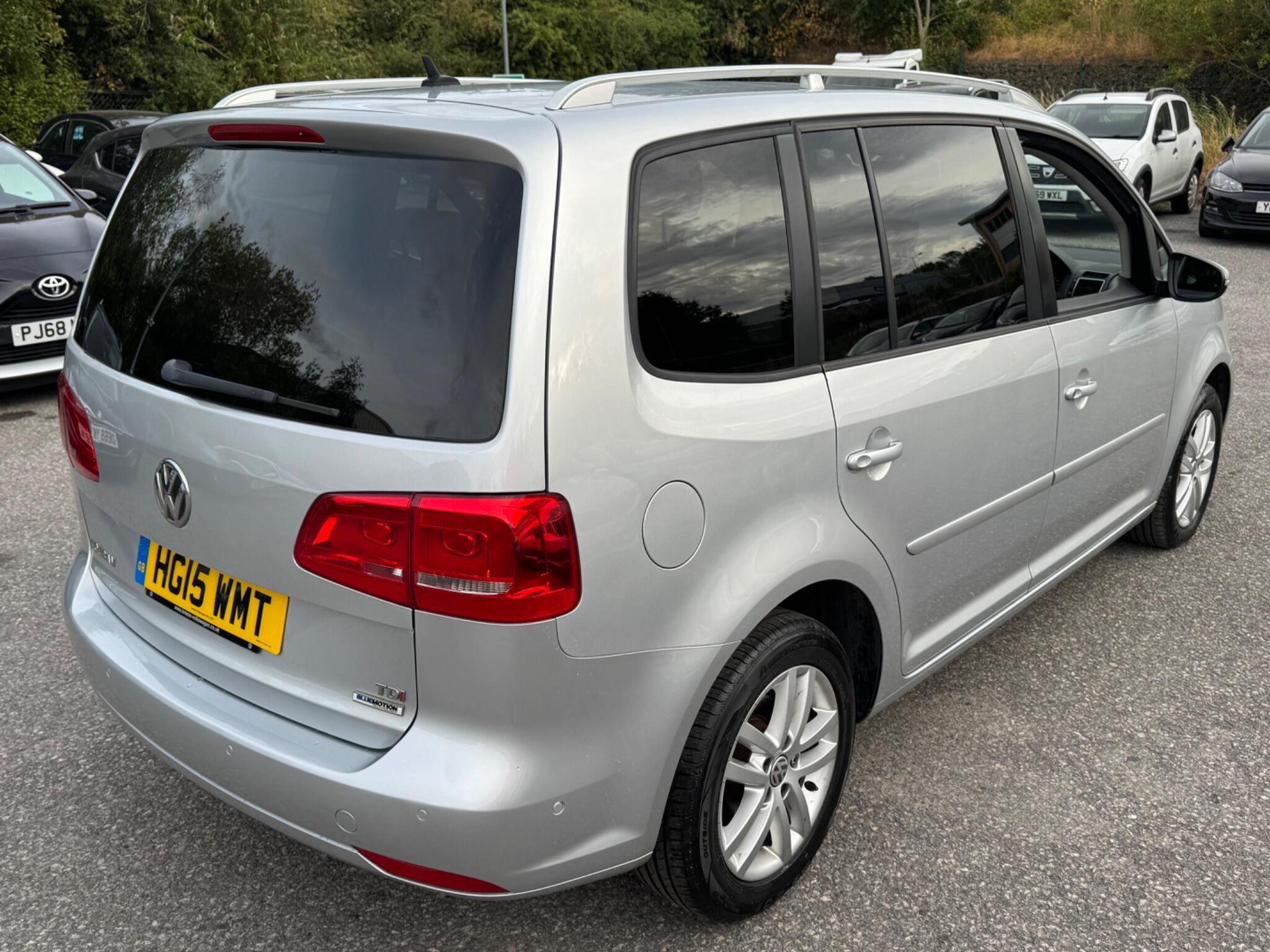 Volkswagen Touran - Image 15