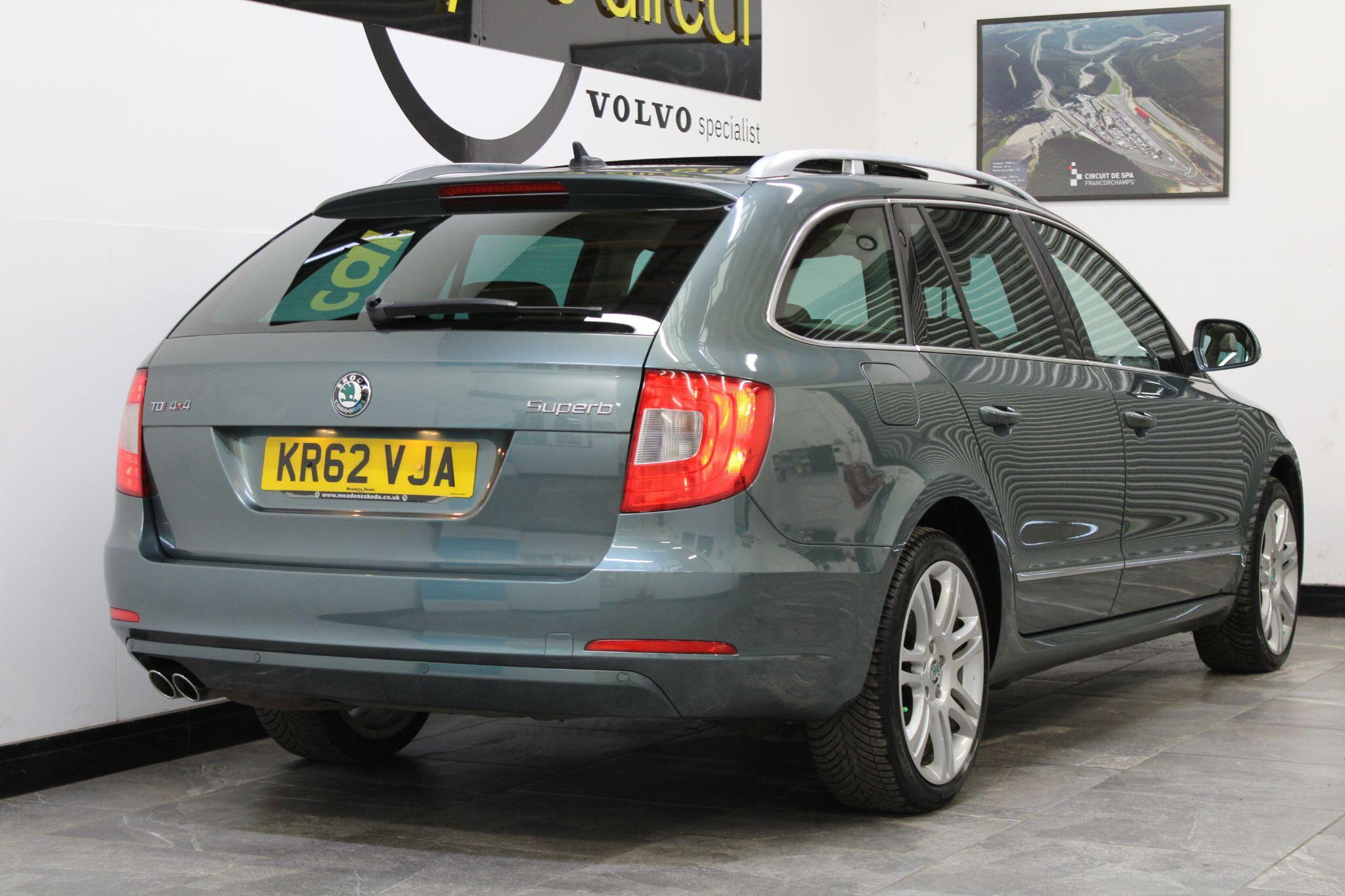 Skoda Superb - Image 12