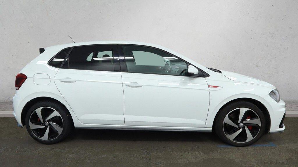 Volkswagen Polo - Image 8