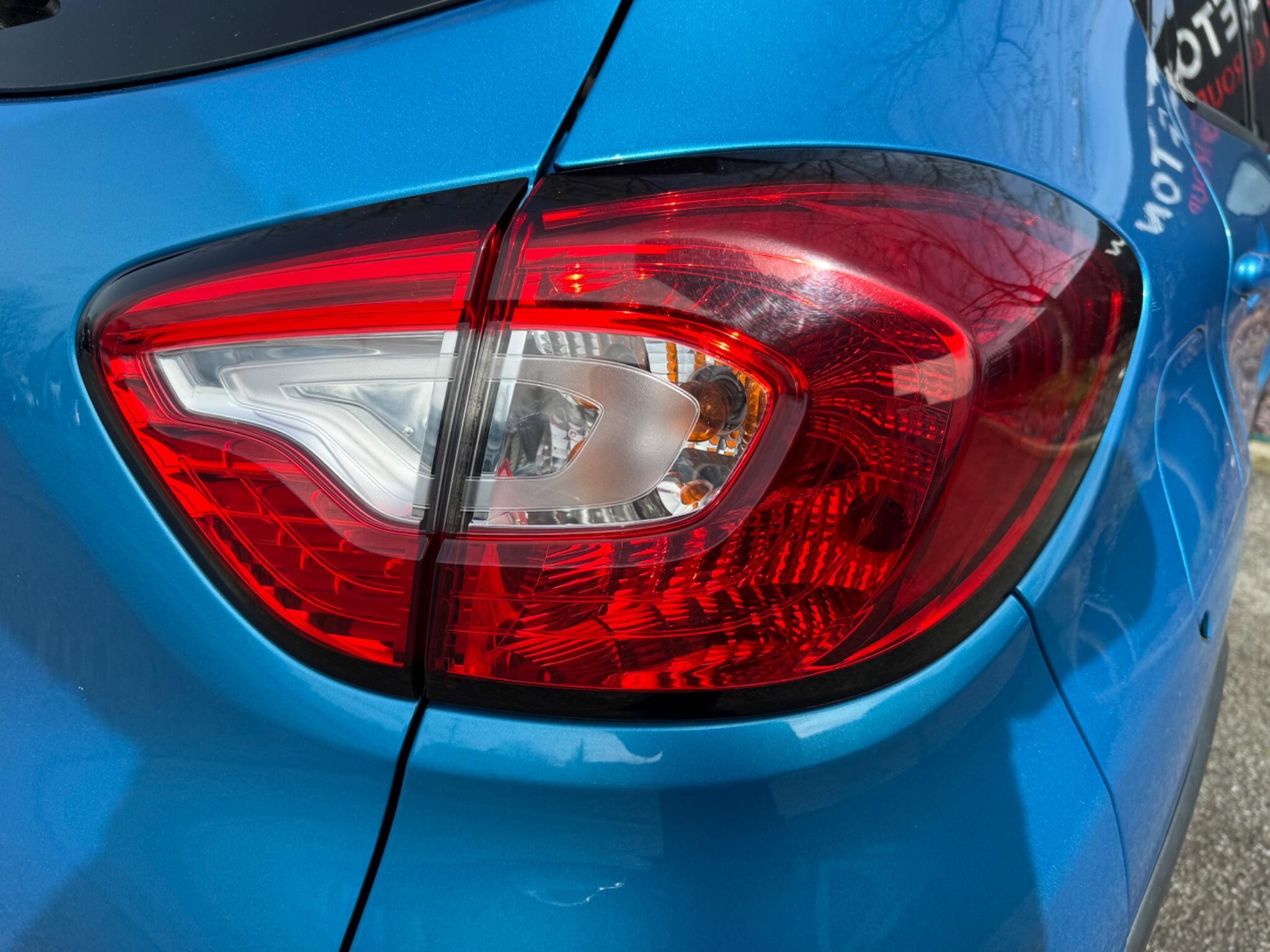 Renault Captur - Image 41