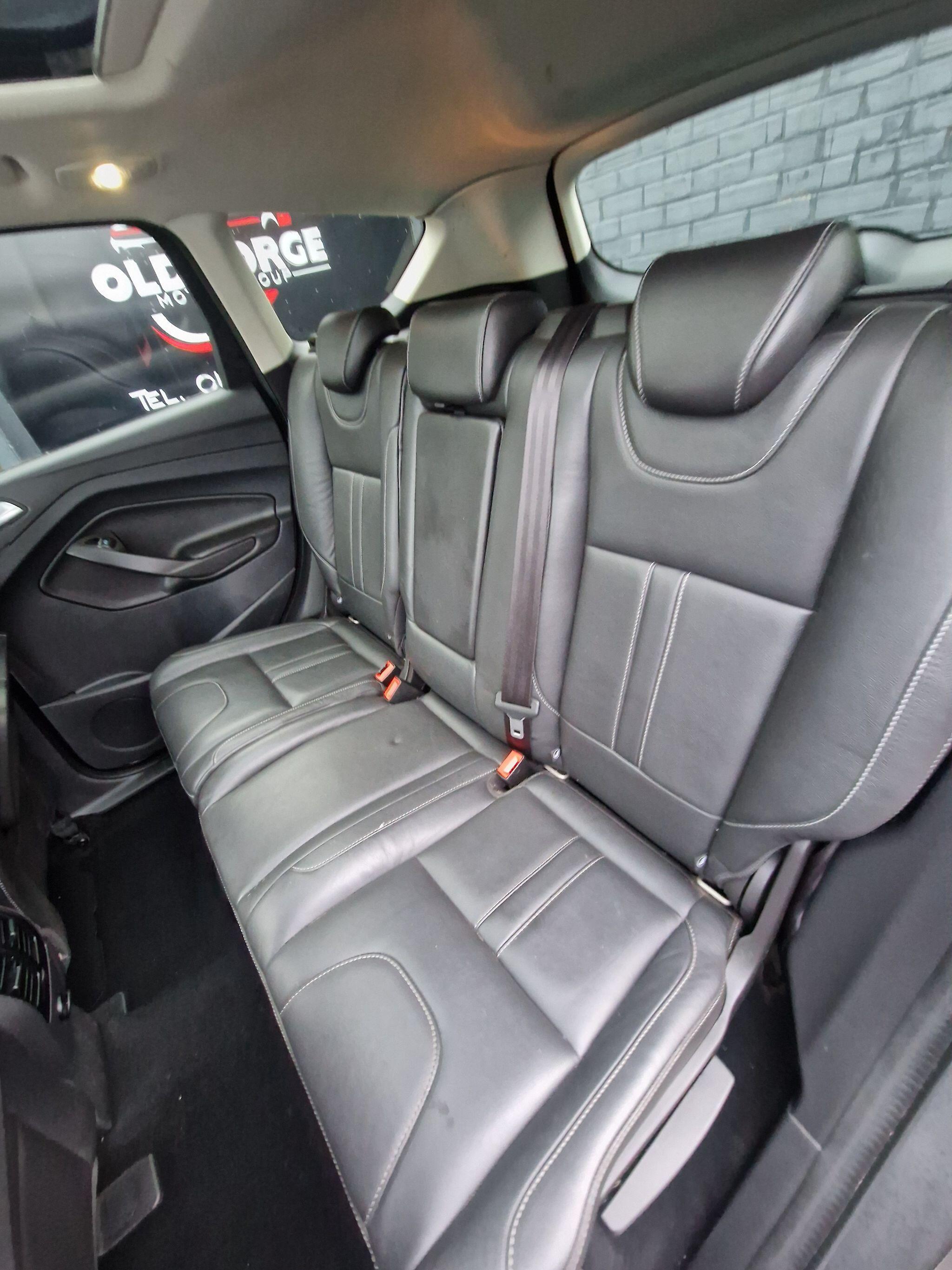 Ford Kuga - Image 34