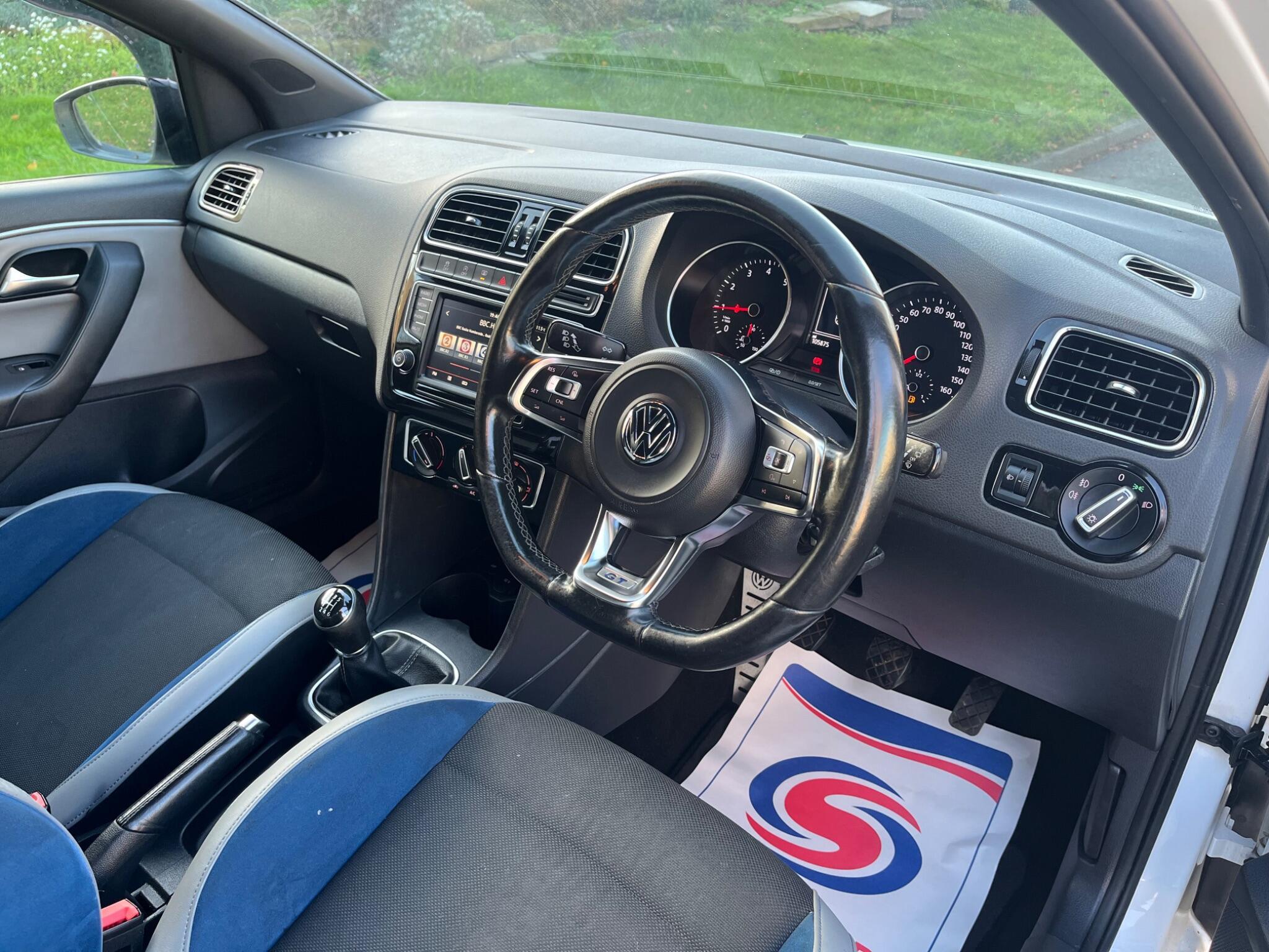 Volkswagen Polo - Image 32