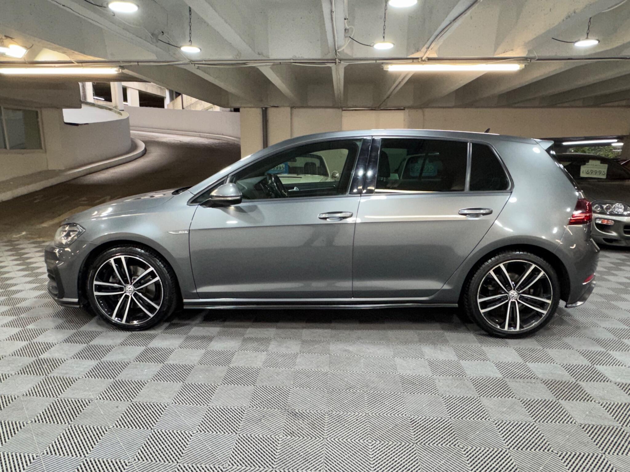 Volkswagen Golf - Image 2