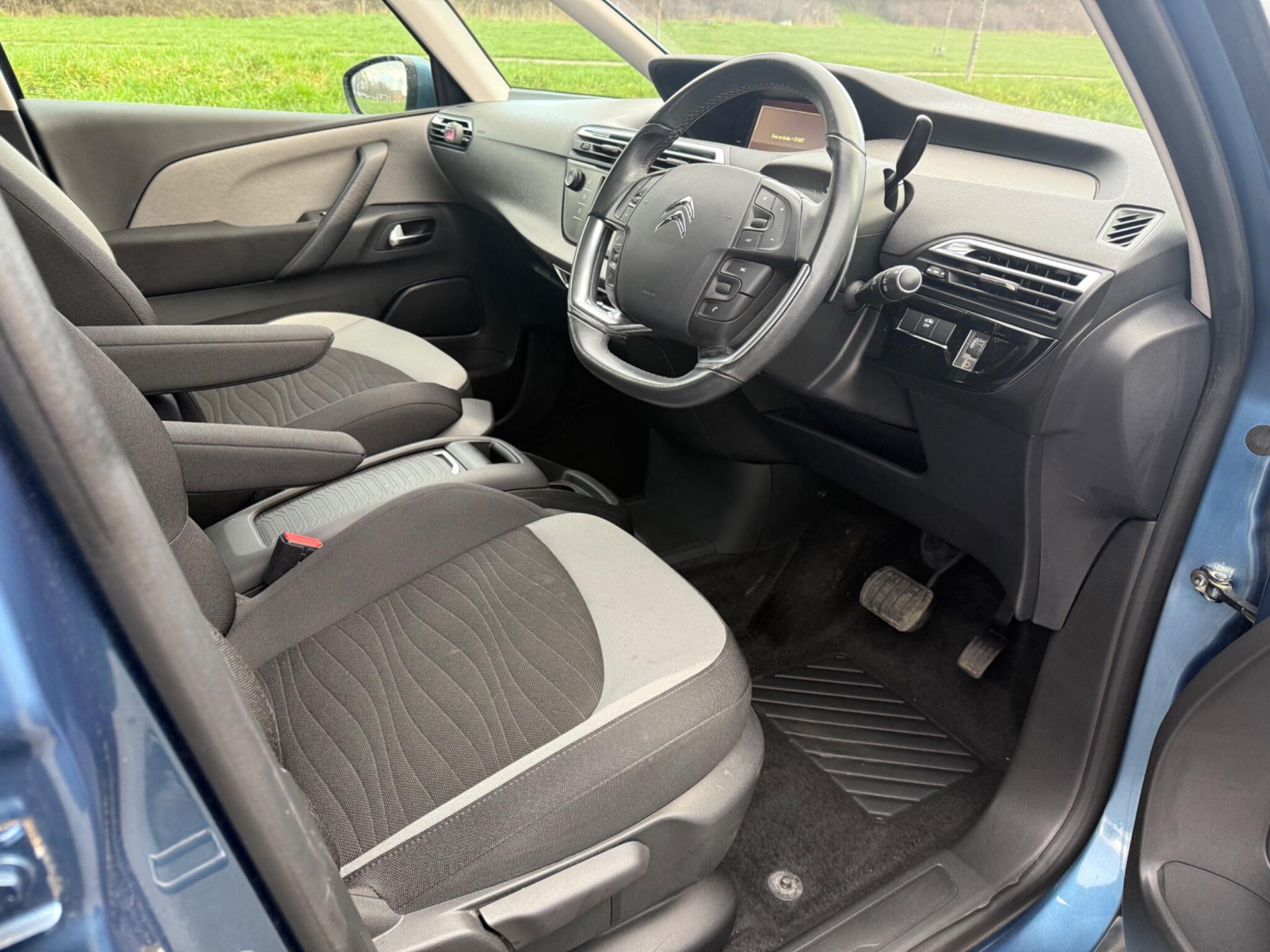 Citroen C4 Picasso - Image 19