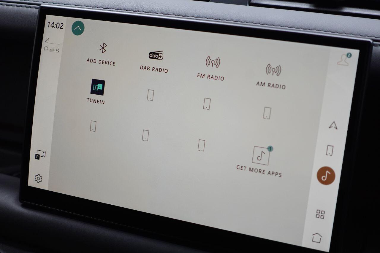 Land Rover Defender 110 - Image 65