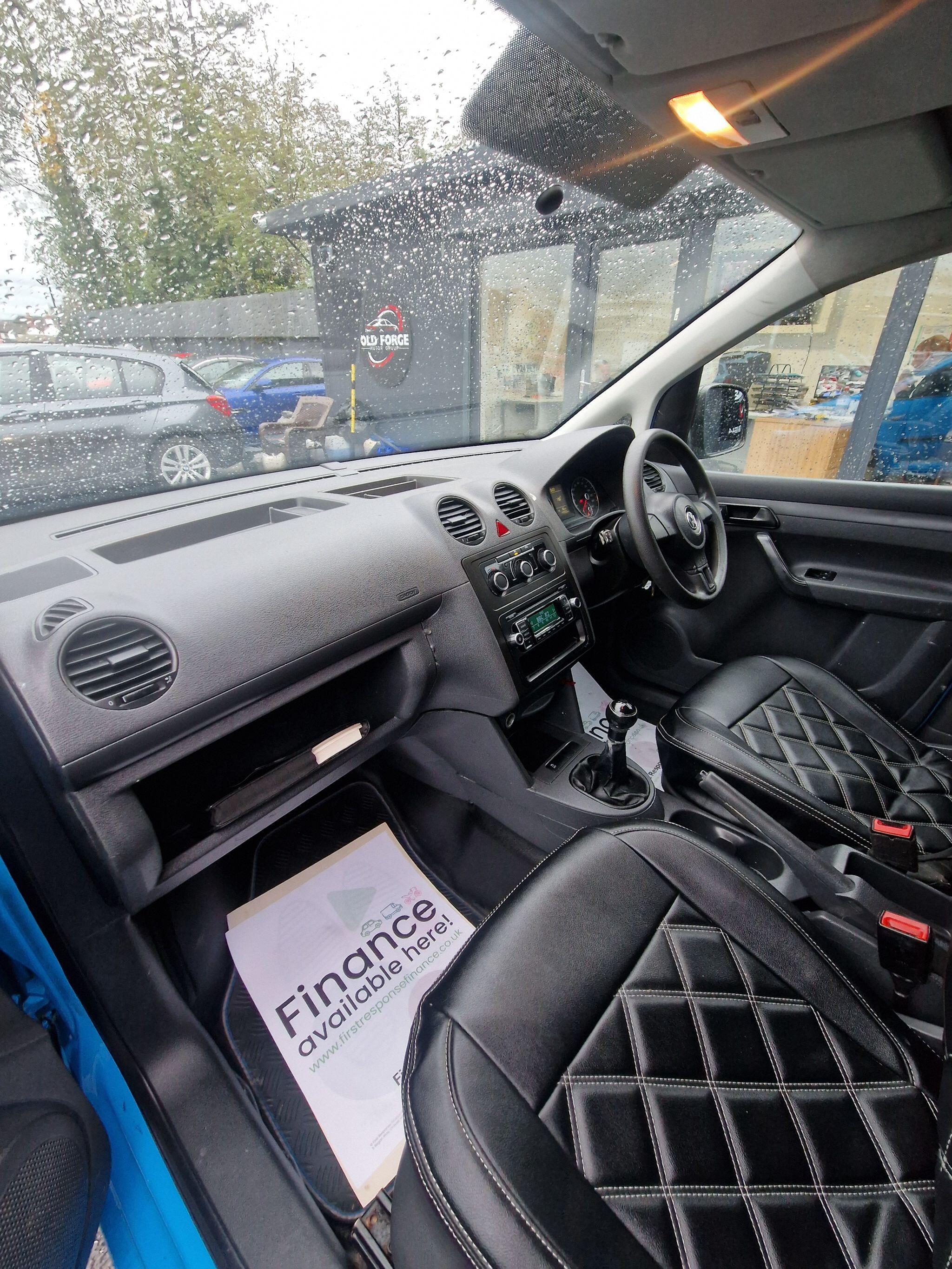 Volkswagen Caddy Maxi - Image 34