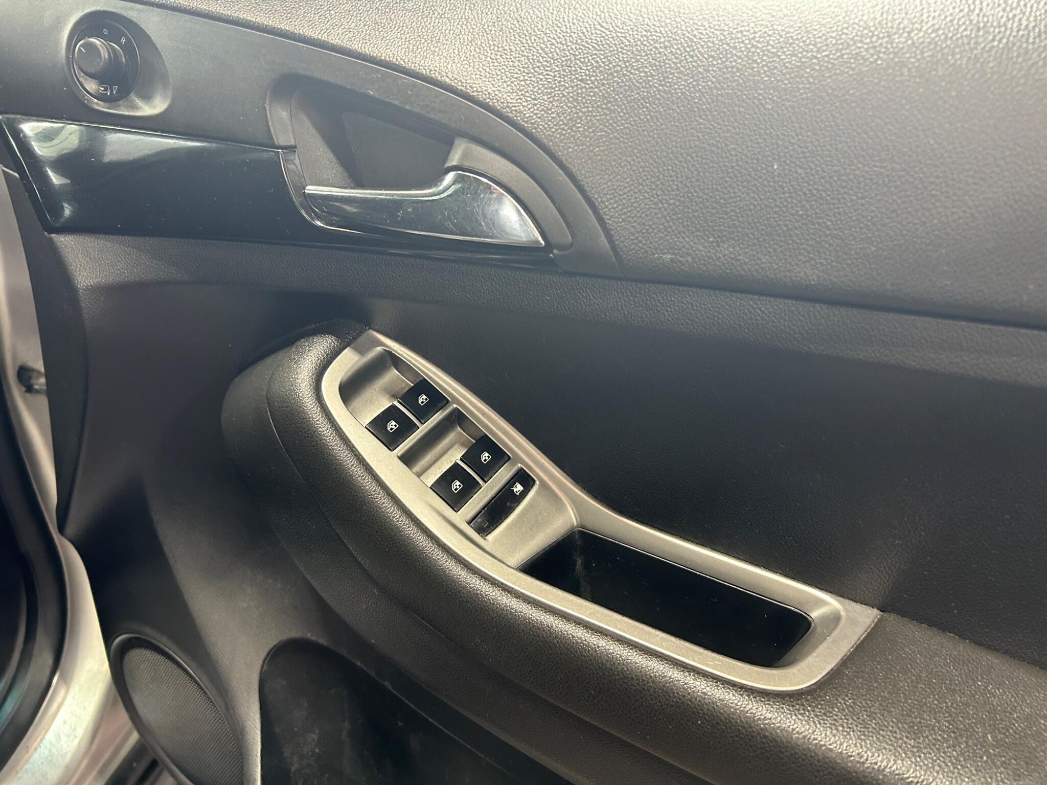 Chevrolet Orlando - Image 13