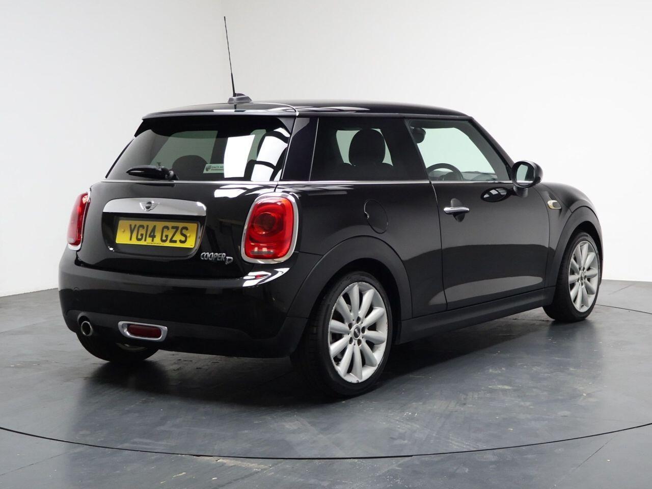 MINI Hatch - Image 12