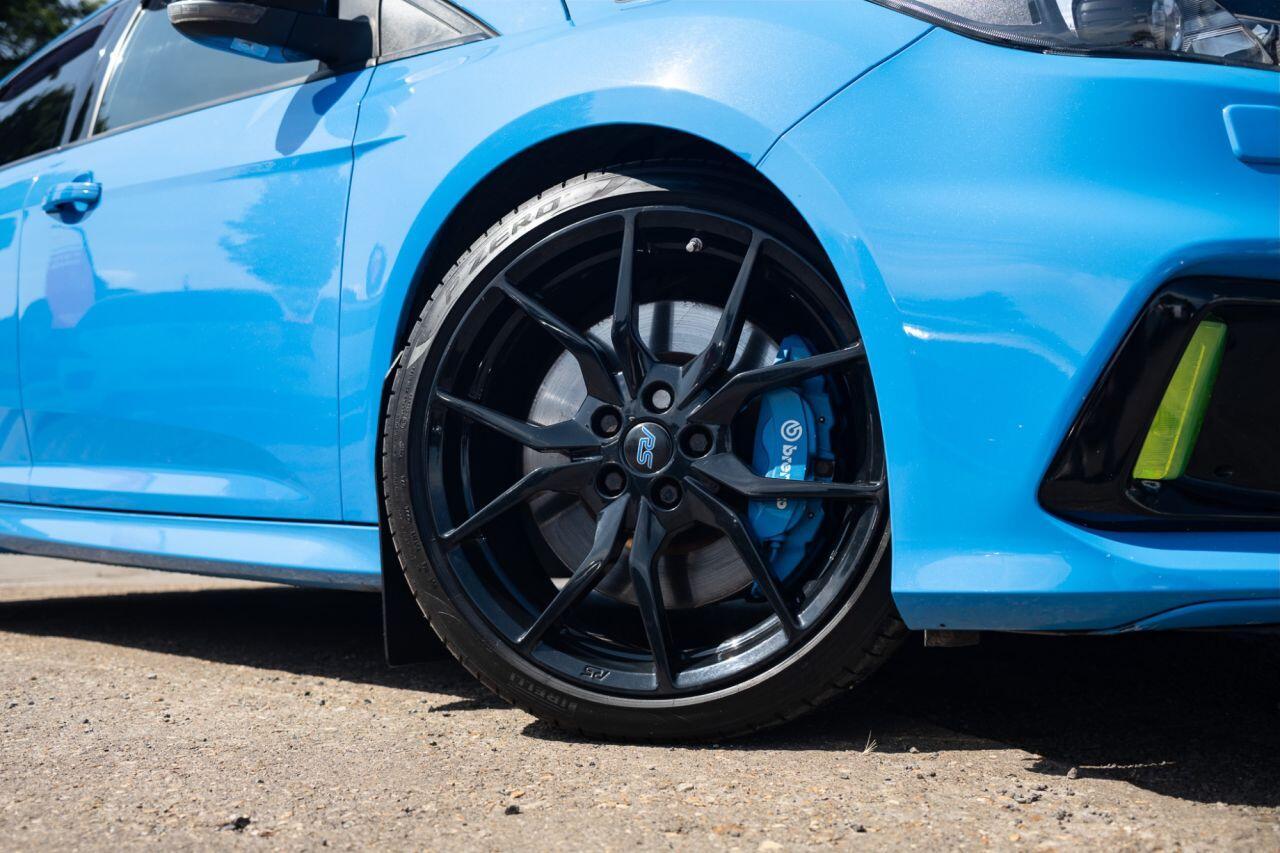 Ford Focus - Image 2